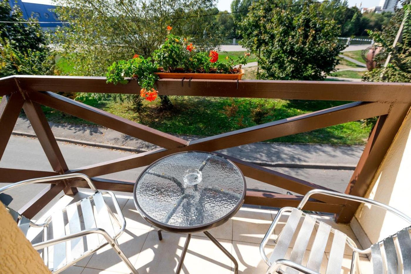 Guest House Shale