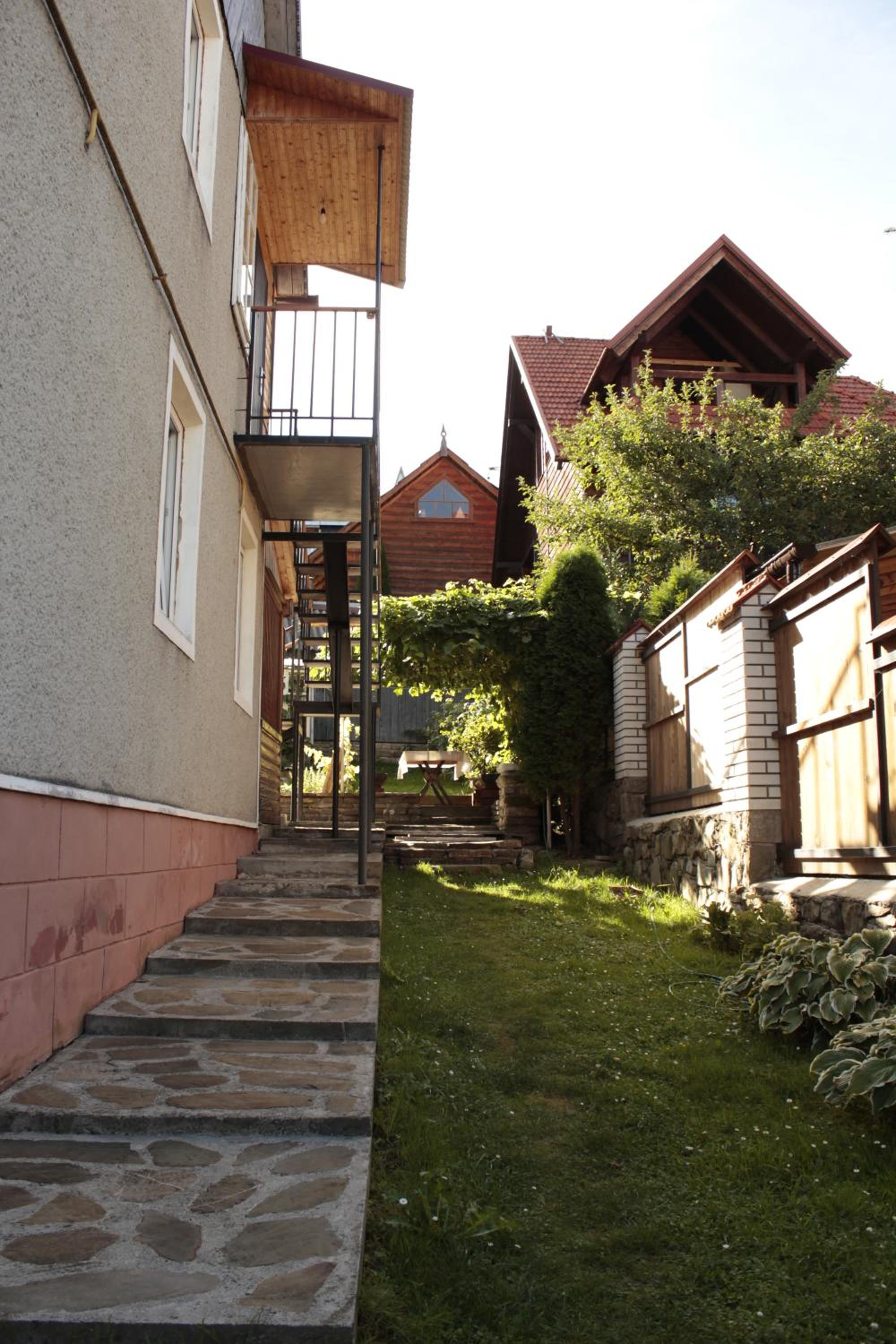 Photo 34