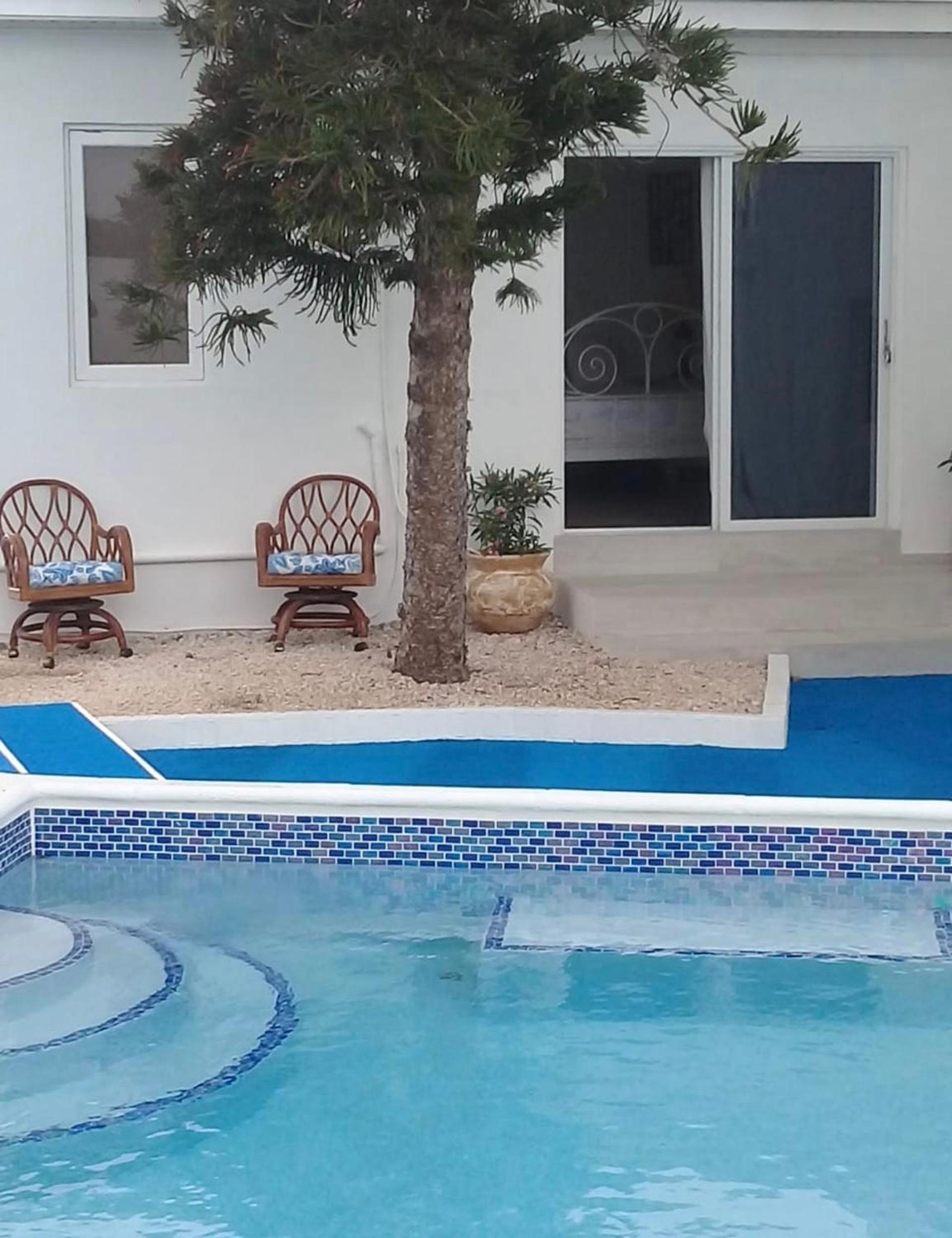 Ocean Front Property - Villa 4 Aruba w pool view