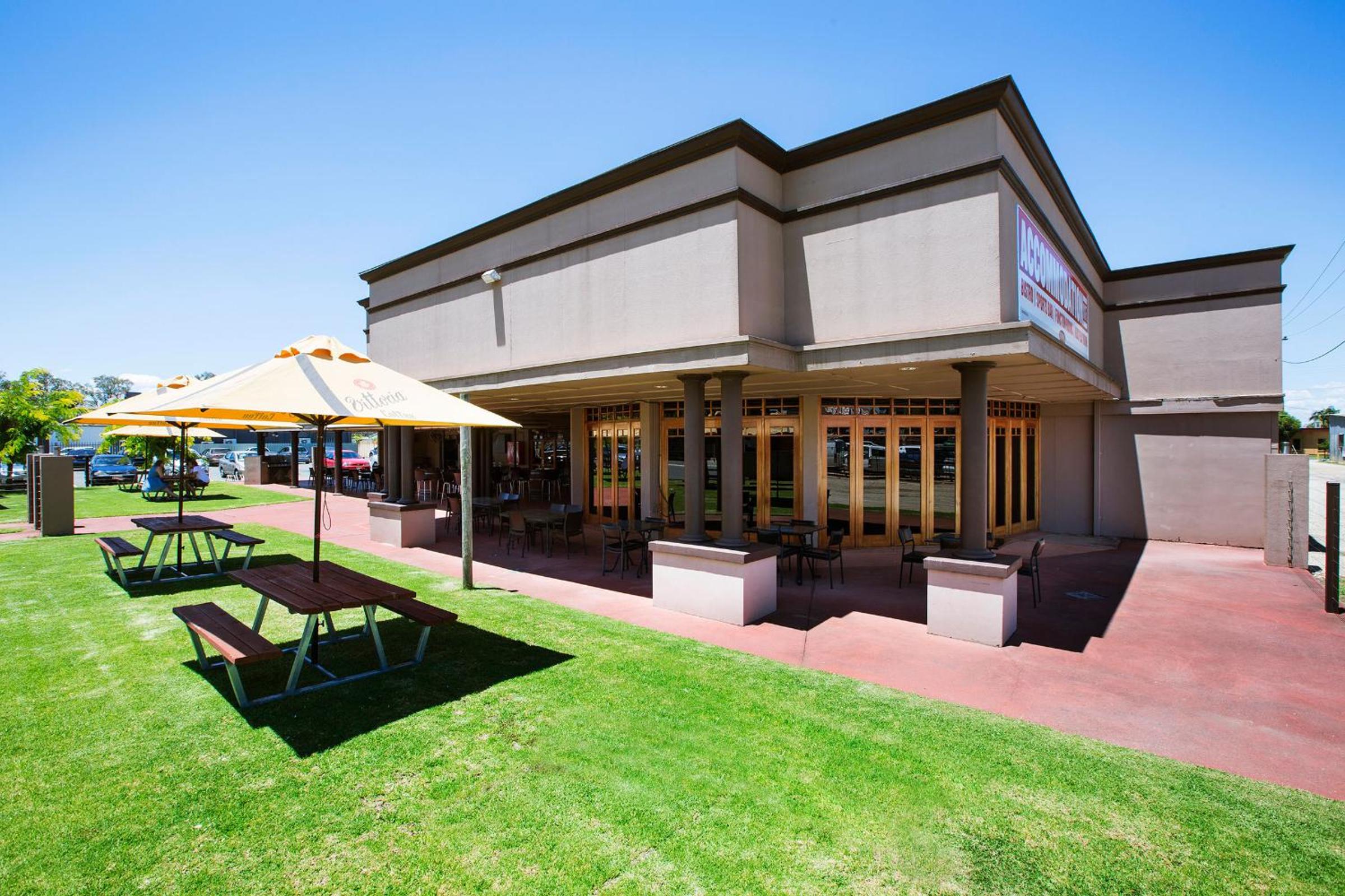 Boomerang Hotel
