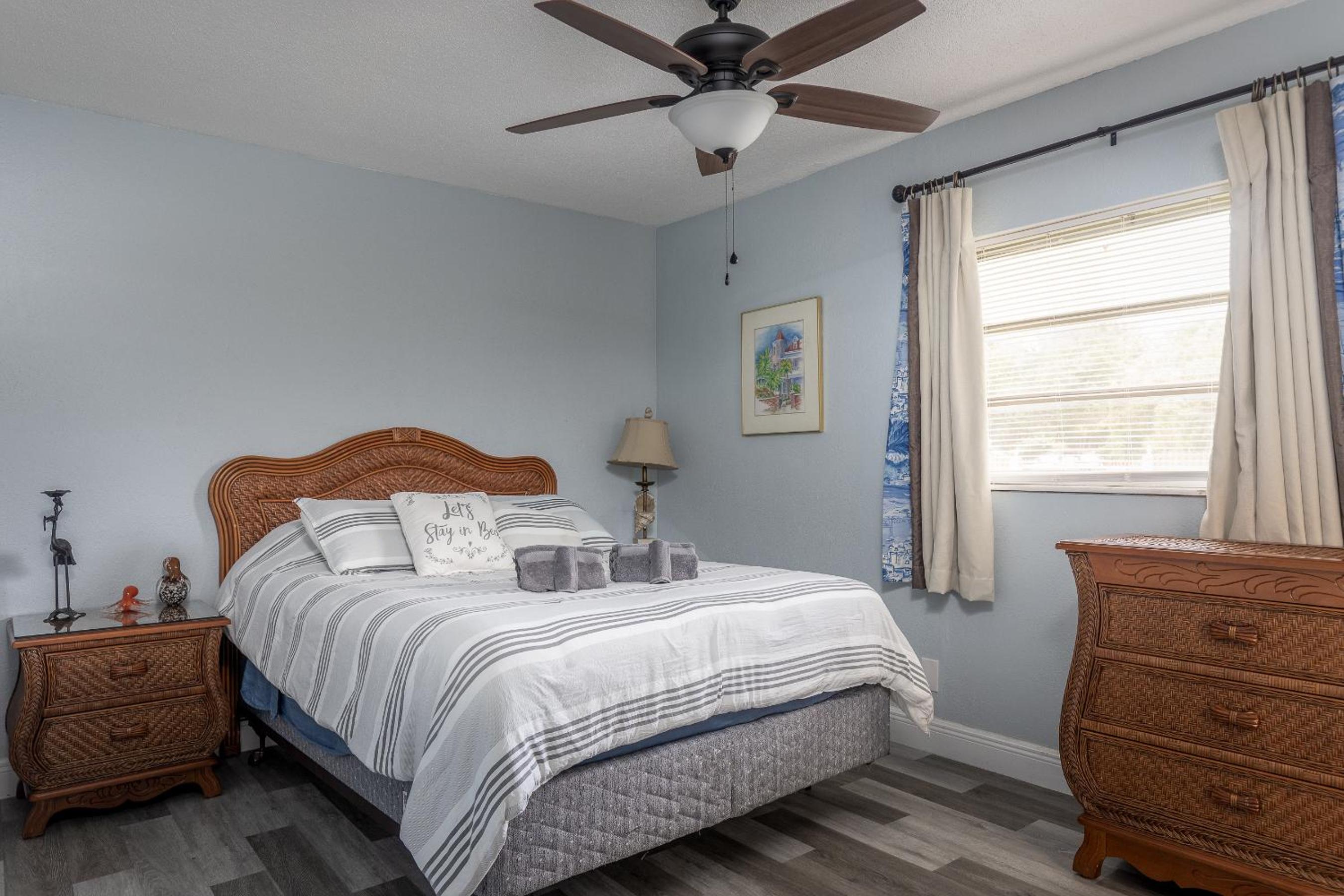 Purely Pompano, Pool, Water front, Paddleboard, Beach, 5 bedroom 3 bath view 5