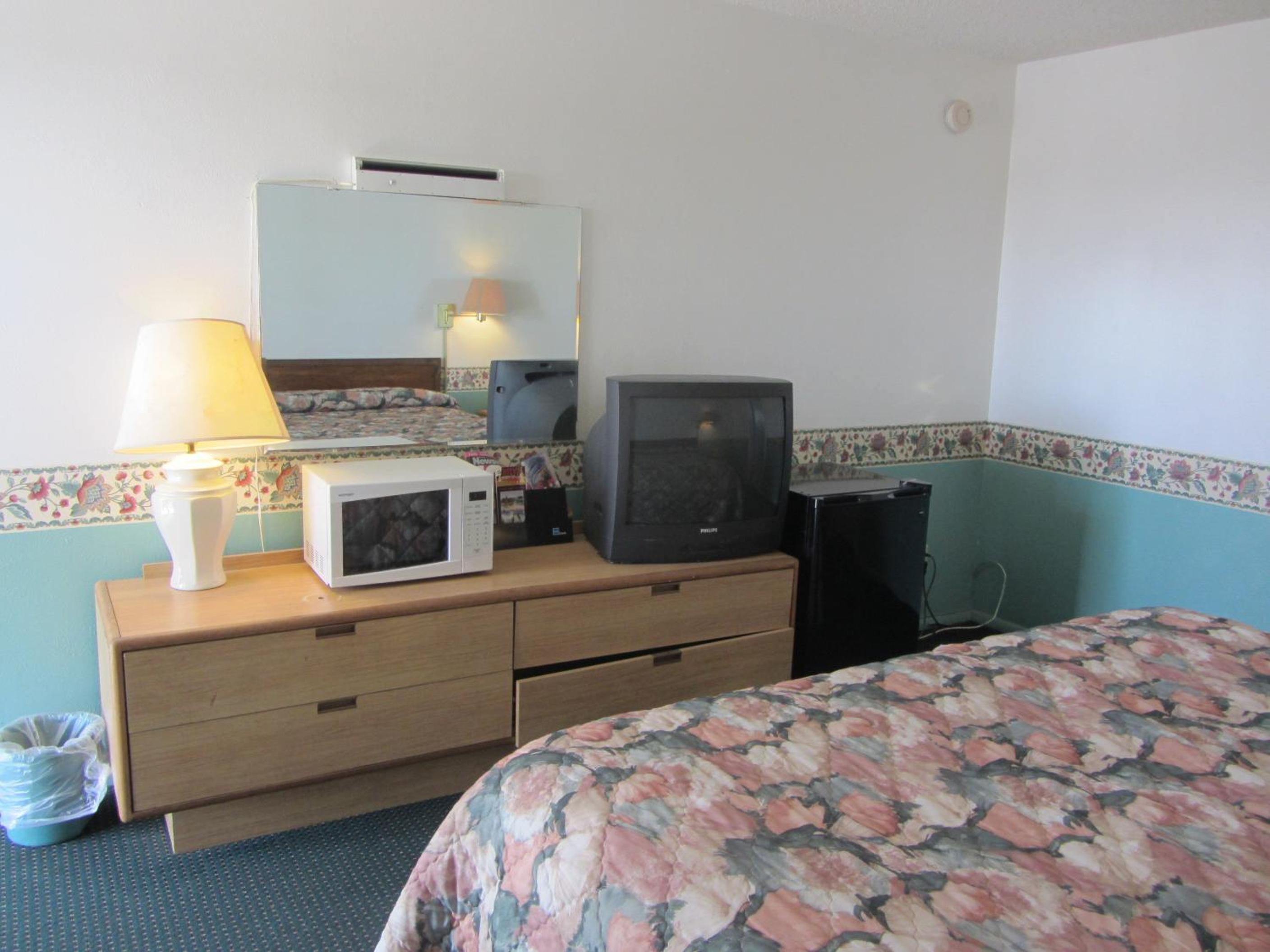 Odessa Vacations - Budget Inn Odessa - Property Image 8