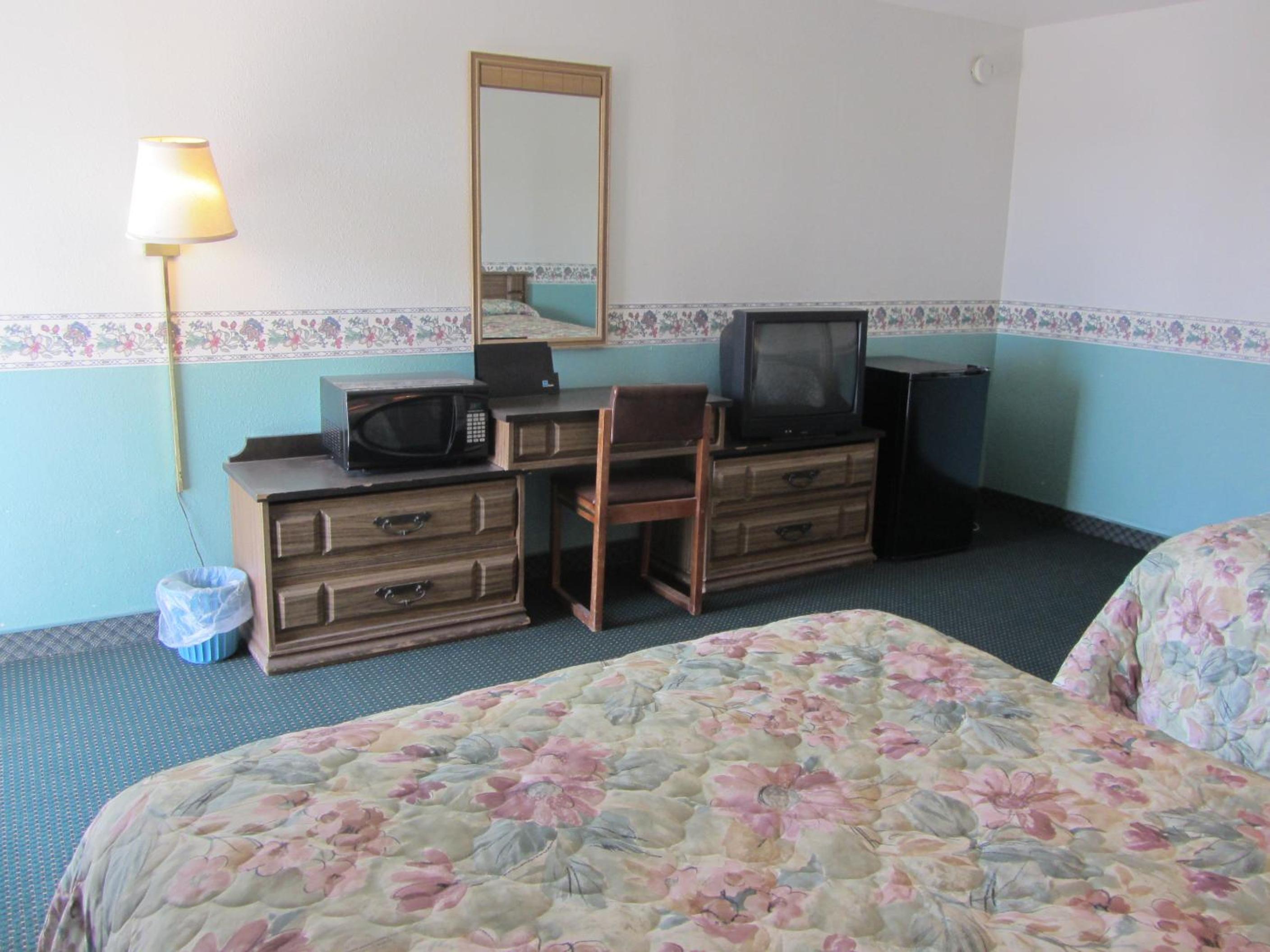 Odessa Vacations - Budget Inn Odessa - Property Image 4