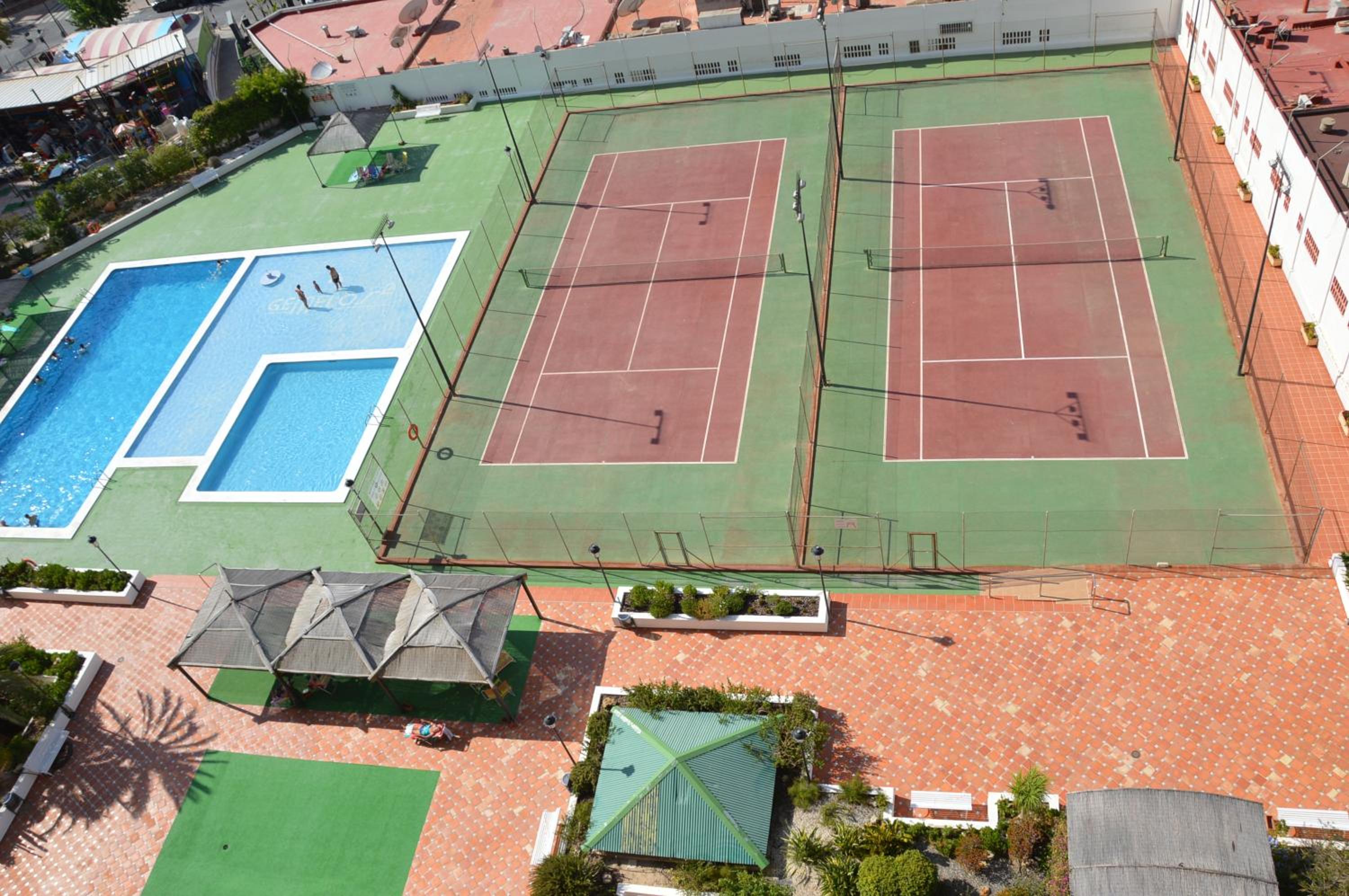 Gemelos 2 Holiday apts. with pool view 2