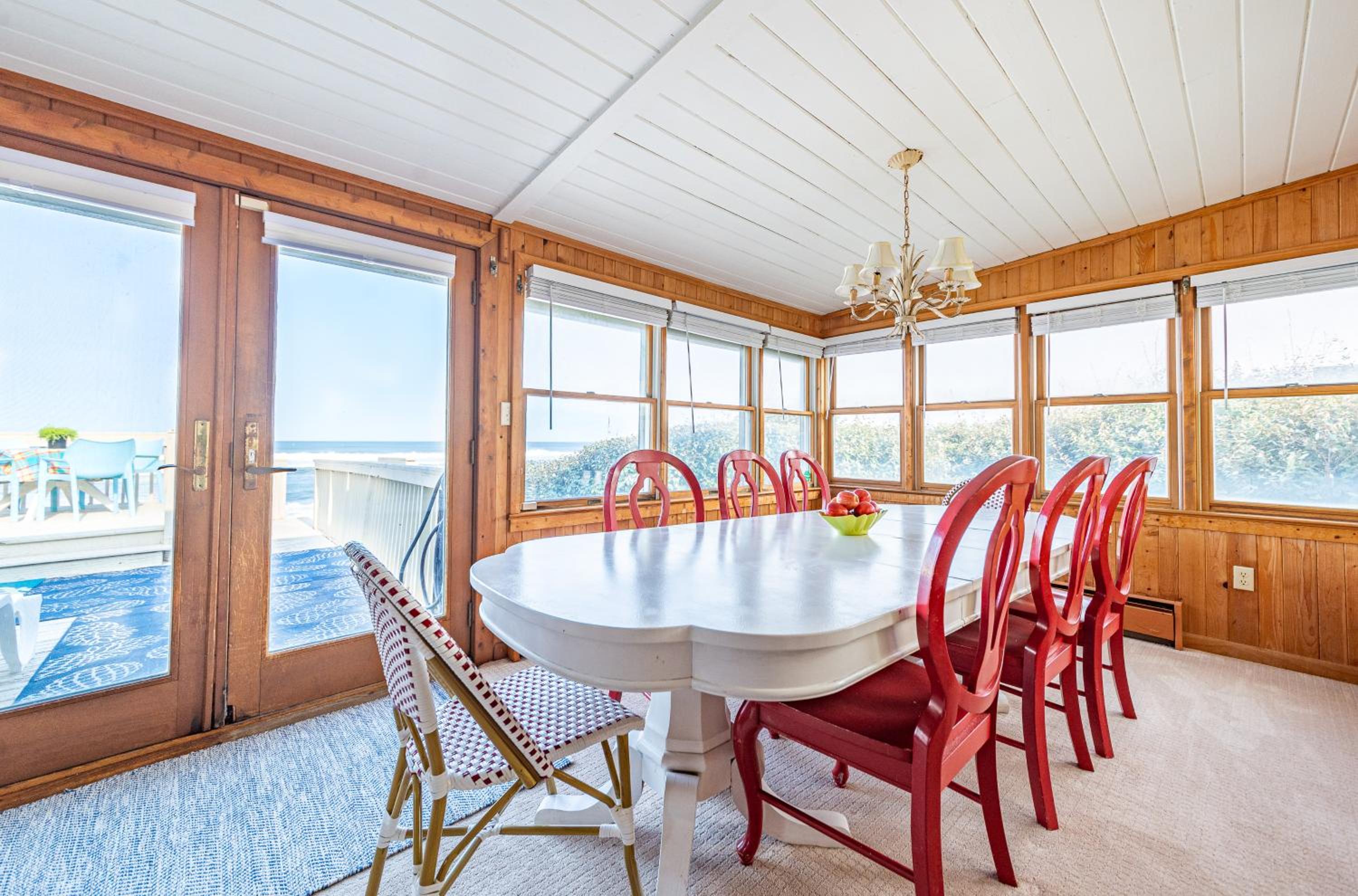 Gypsea Rose - Southern Shores, Oceanfront, Ocean View, Hot Tub, Pets OK, Flex Stays