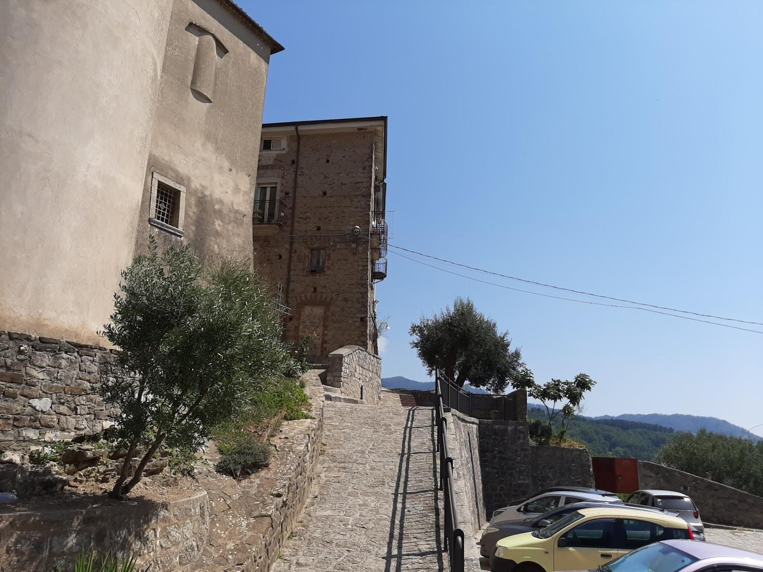 Porta Longobardi view 3