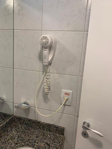 Apartamento em Areia Preta com vista para o mar