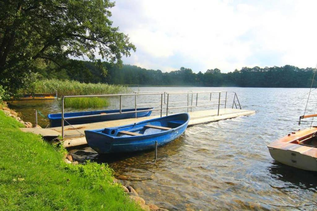 Laaser Gutshaus mit idyllischem Park- Malerwohnung
