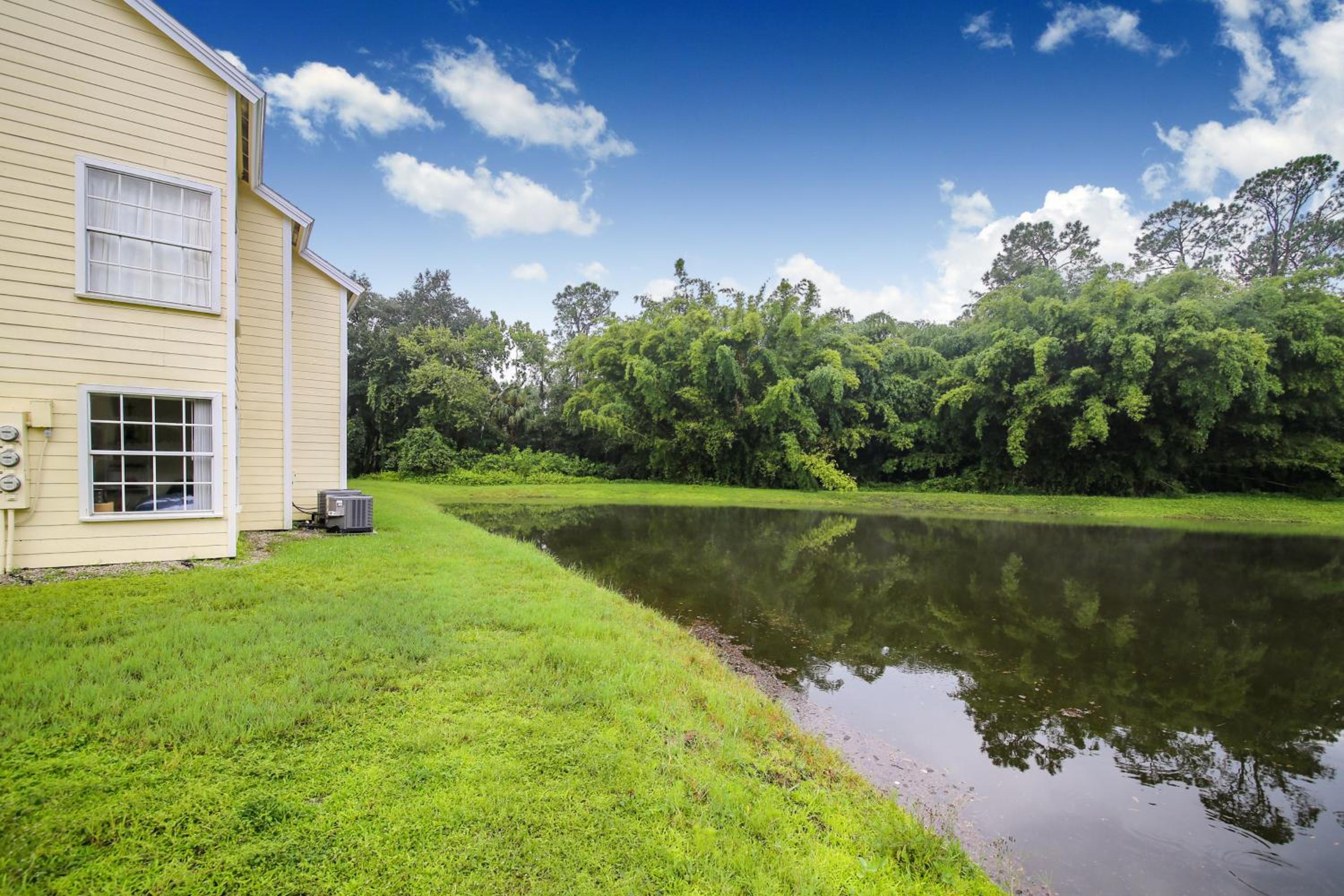 ELEGANT & LUXURIOUS FAMILY APARTMENT close to DISNEY WORLD