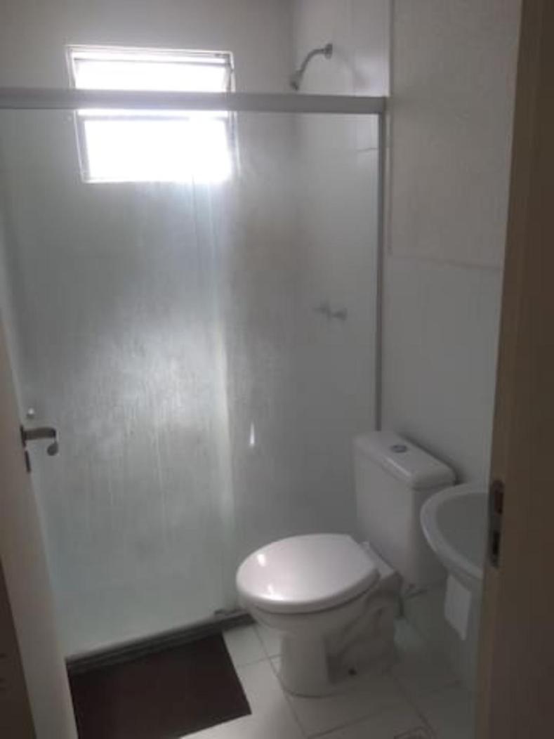 Apt completo-Ar-TV-Portaria 24h-Piscina-Praia