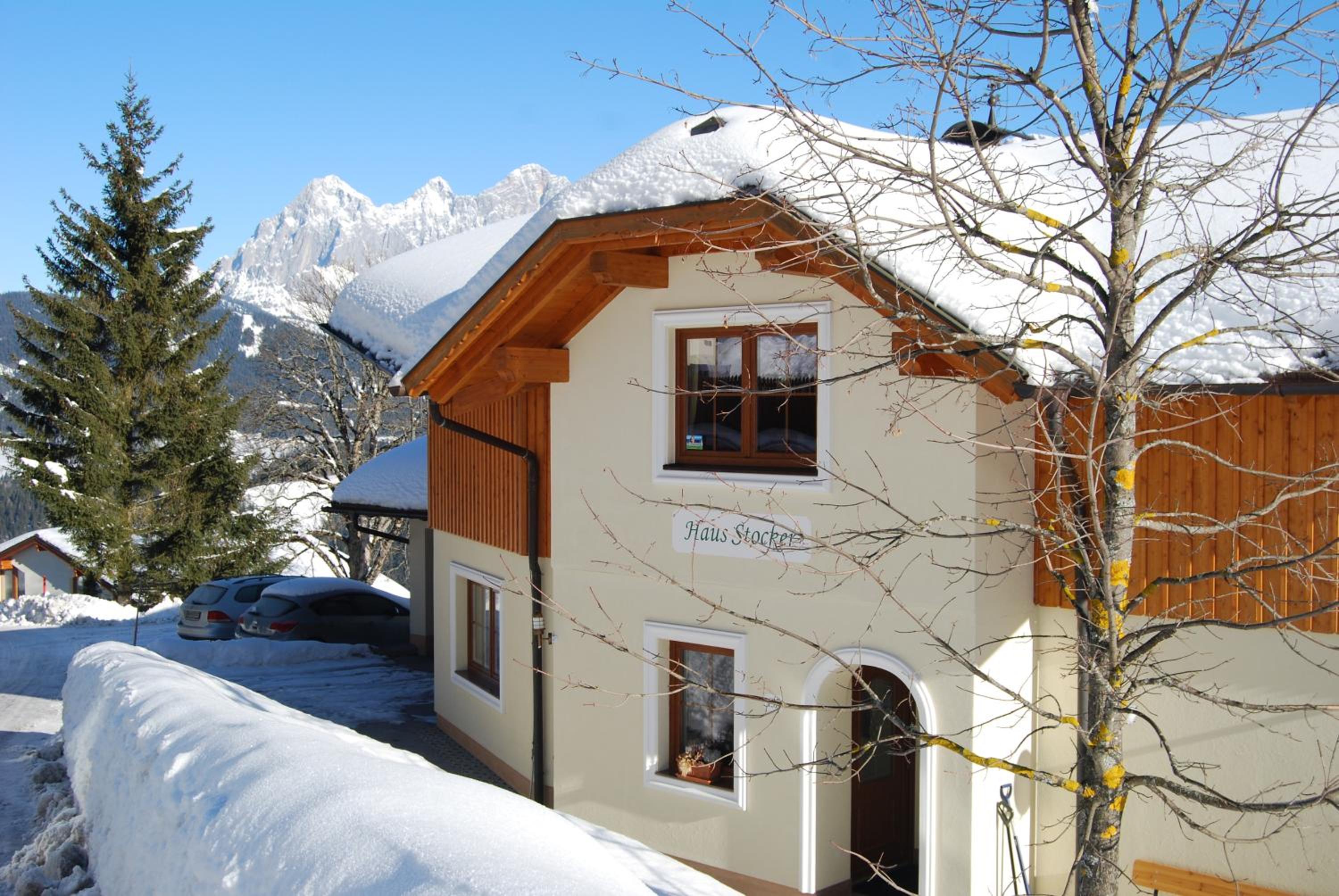 Ski In- Ski Out - Haus Stocker - direkt an der Skipiste by Schladmingurlaub