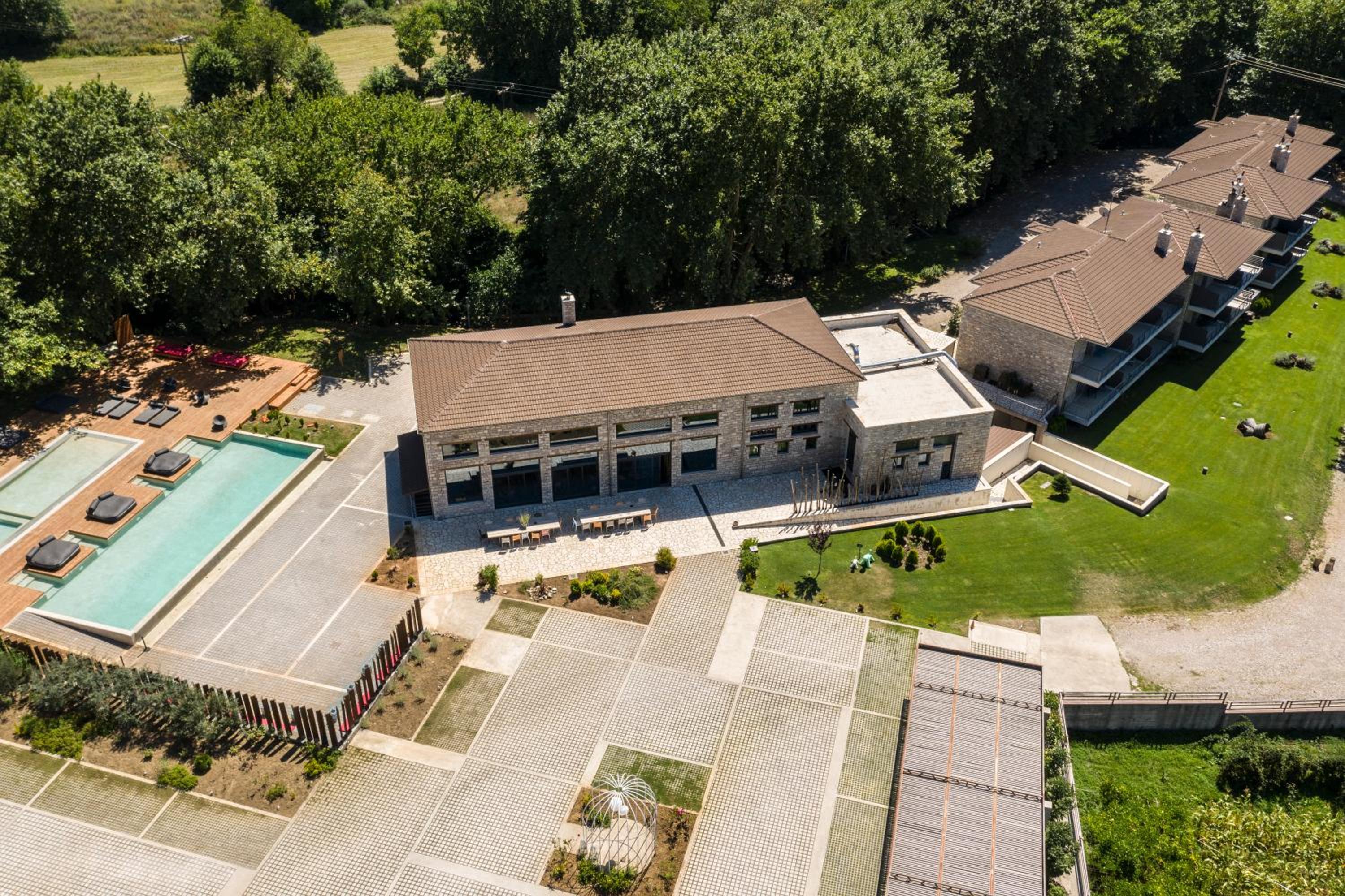 Hotel Oniropetra Boutique Hotel - Image 1