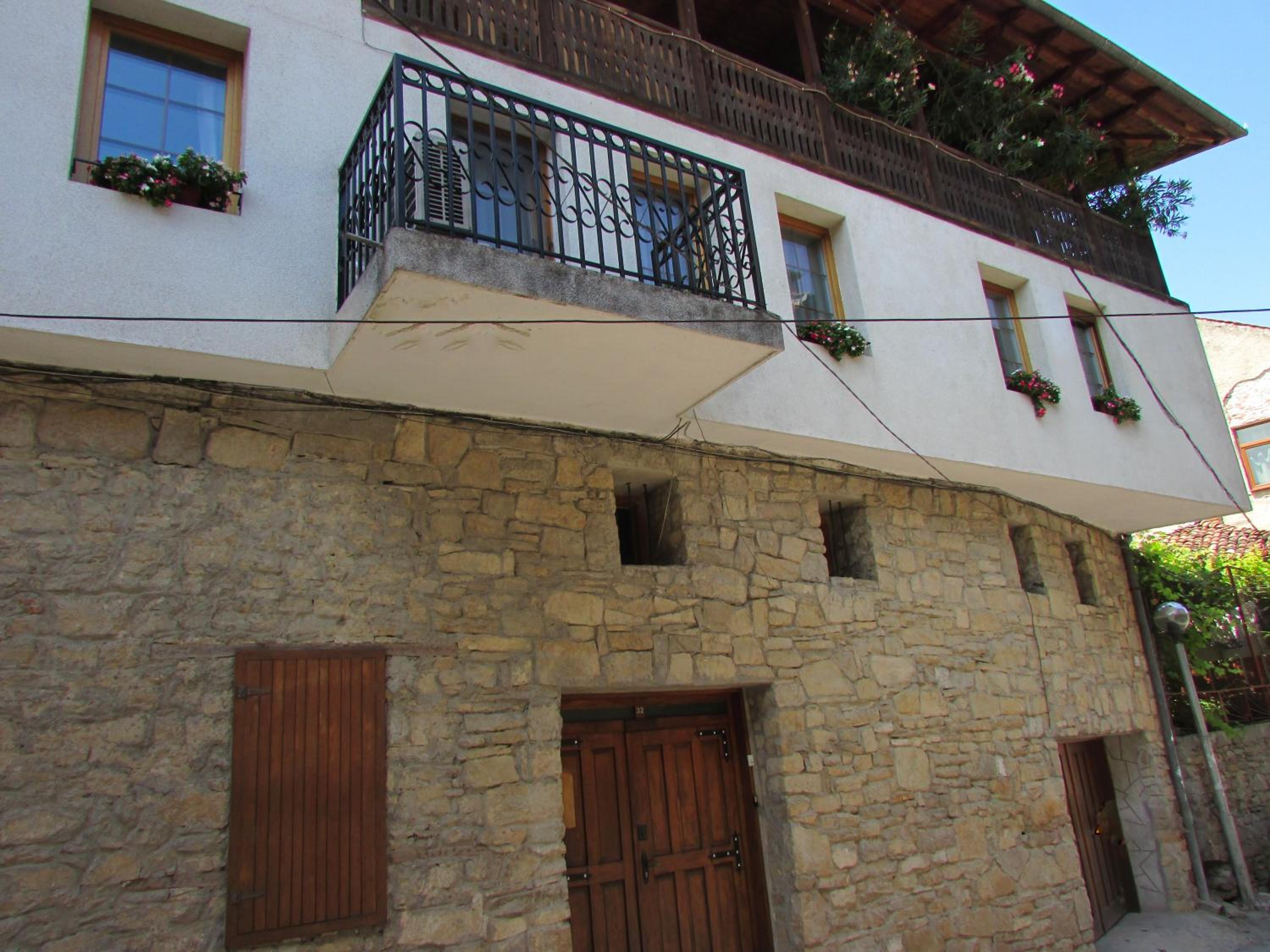 Home with the veranda (B&B) free parking
