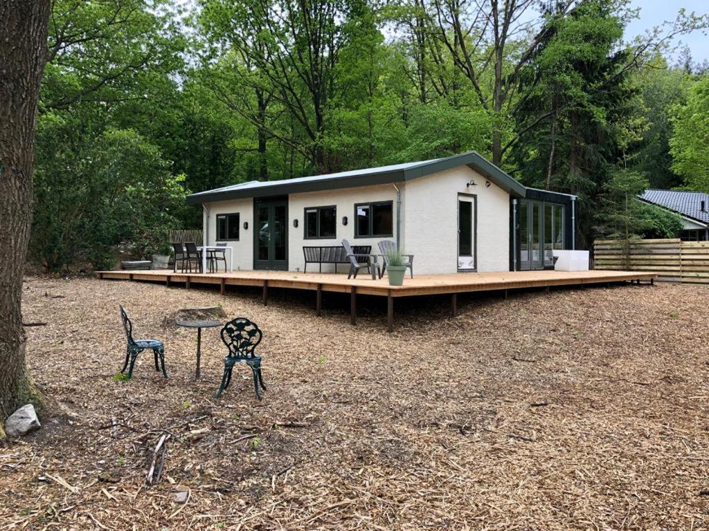 Stijlvolle bungalow nabij prachtige zwempoel view 2