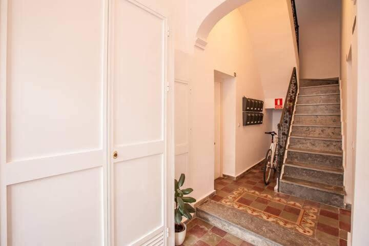Central apartment in Seville view 2