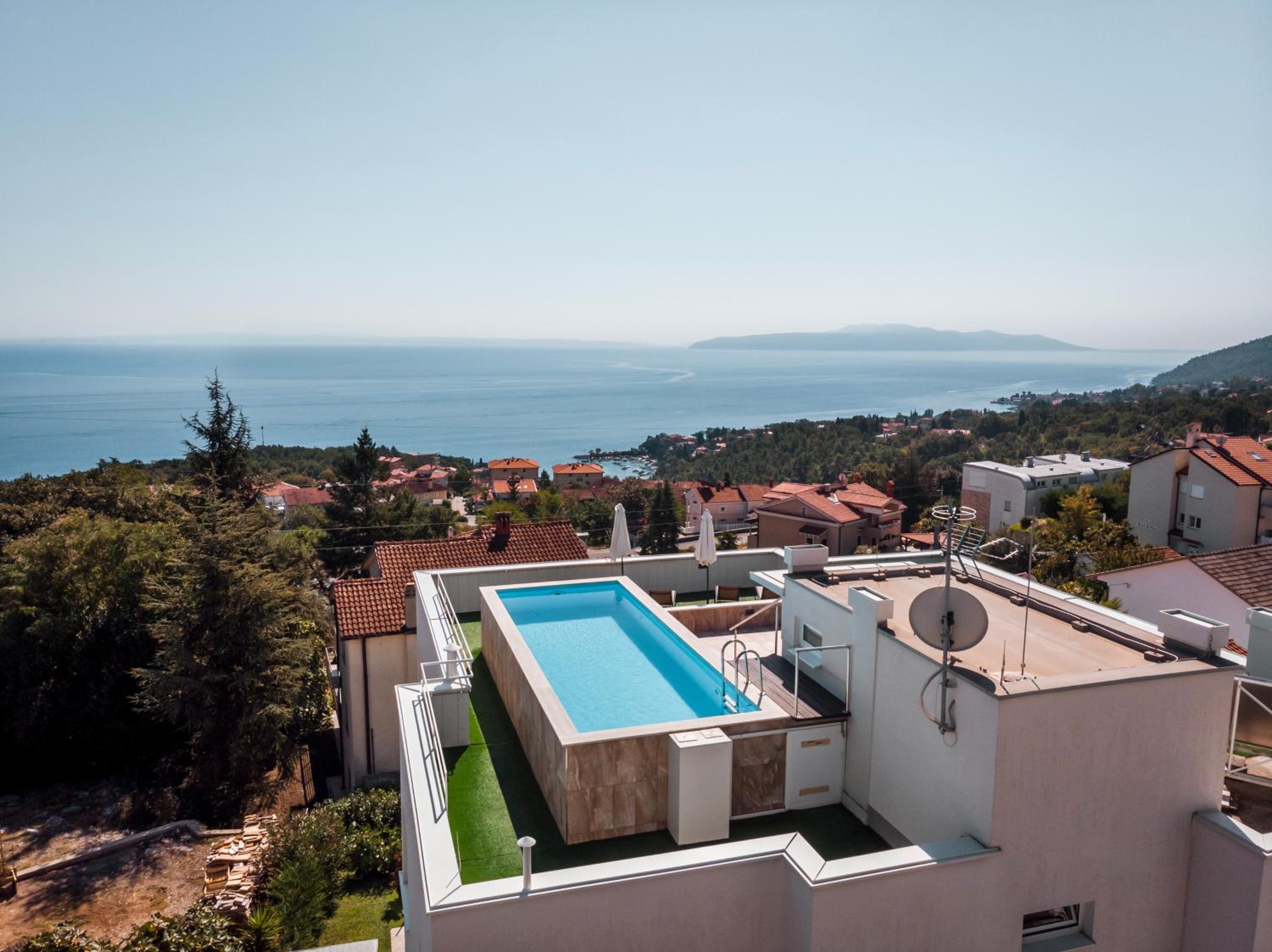 Apartment Mara Opatija with rooftop swimming pool view 3