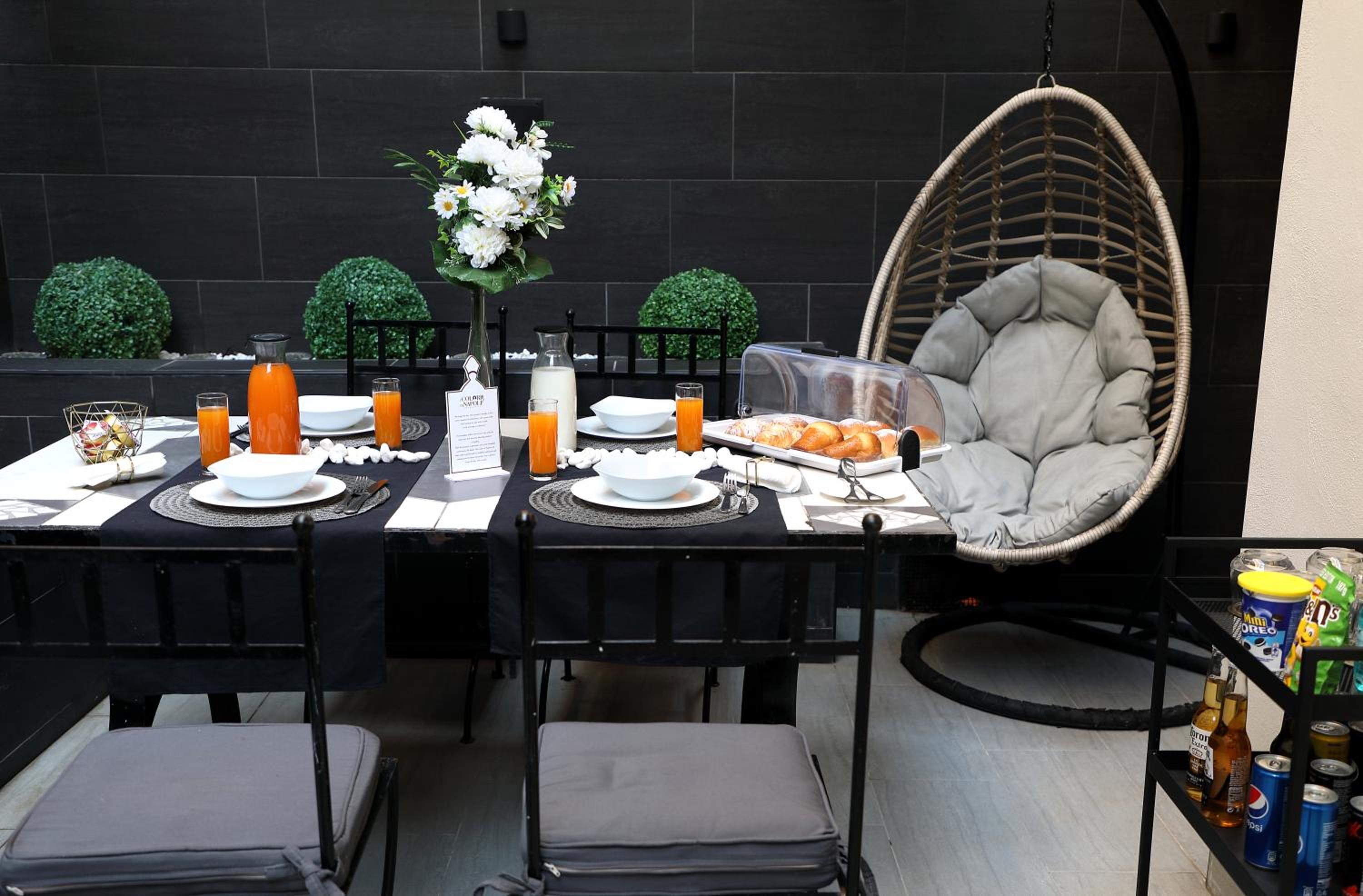 dining