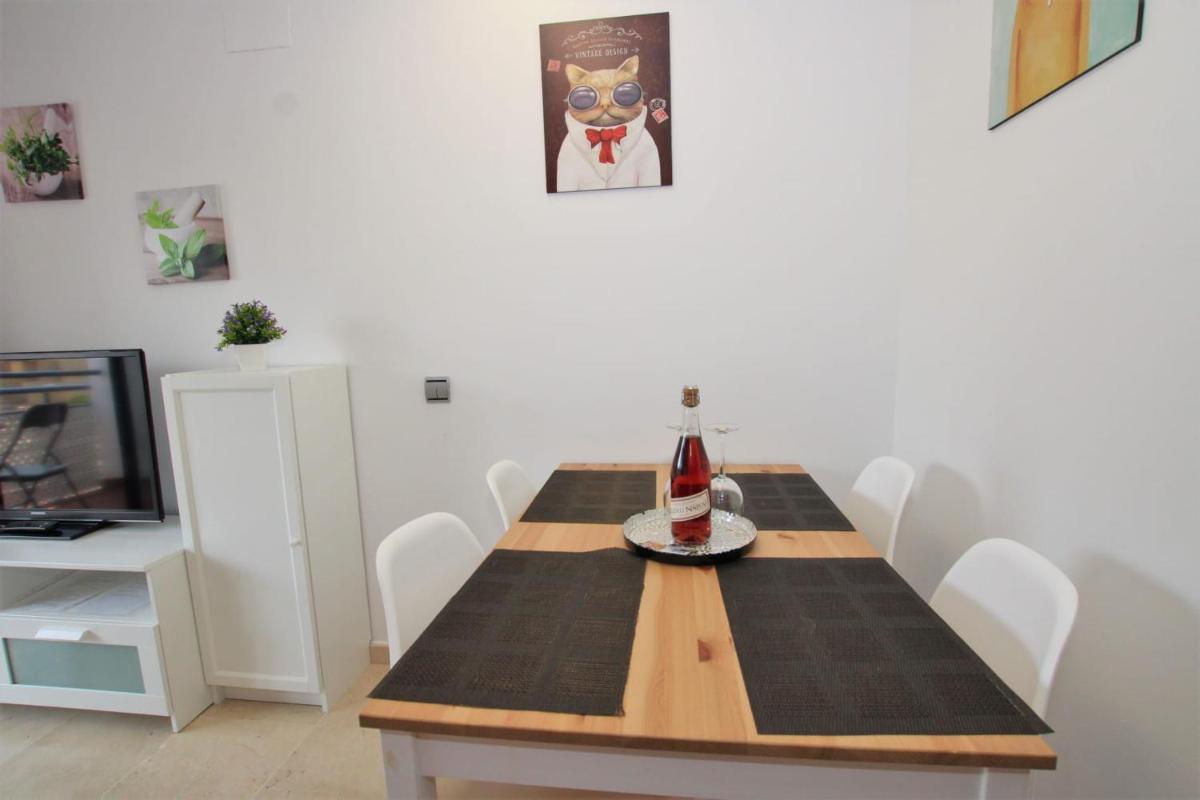 Apartamentos Ana Junto a la playa