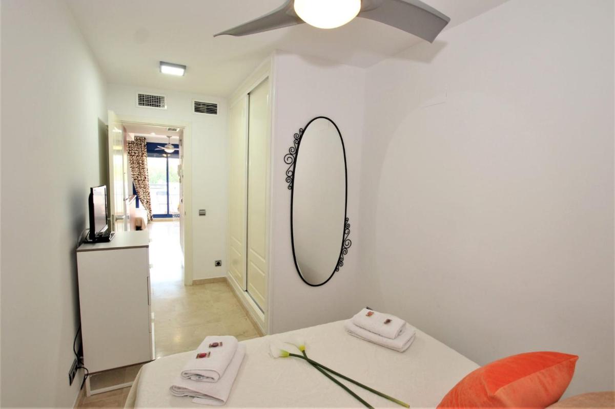 Apartamentos Ana Junto a la playa