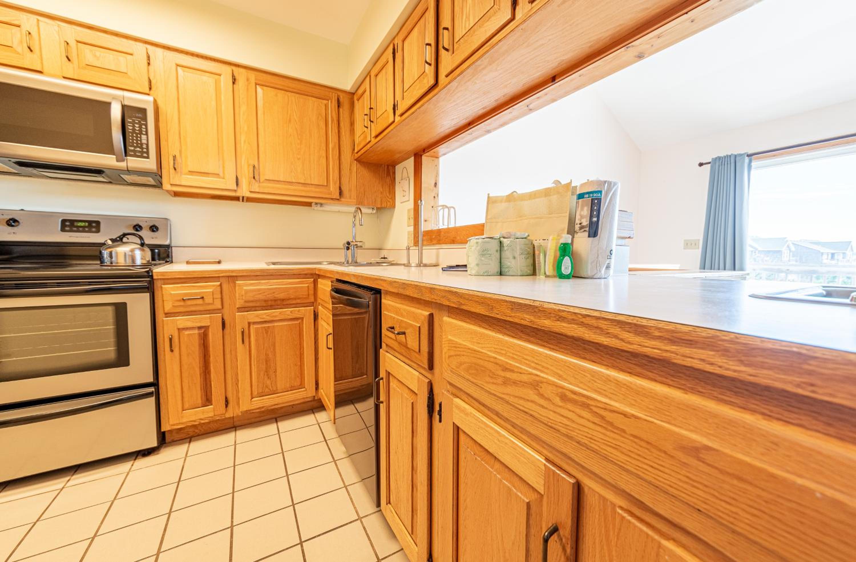Atlantic Crest - Nags Head MP 11.5, Ocean View,100 Yards to Beach, Community Pool