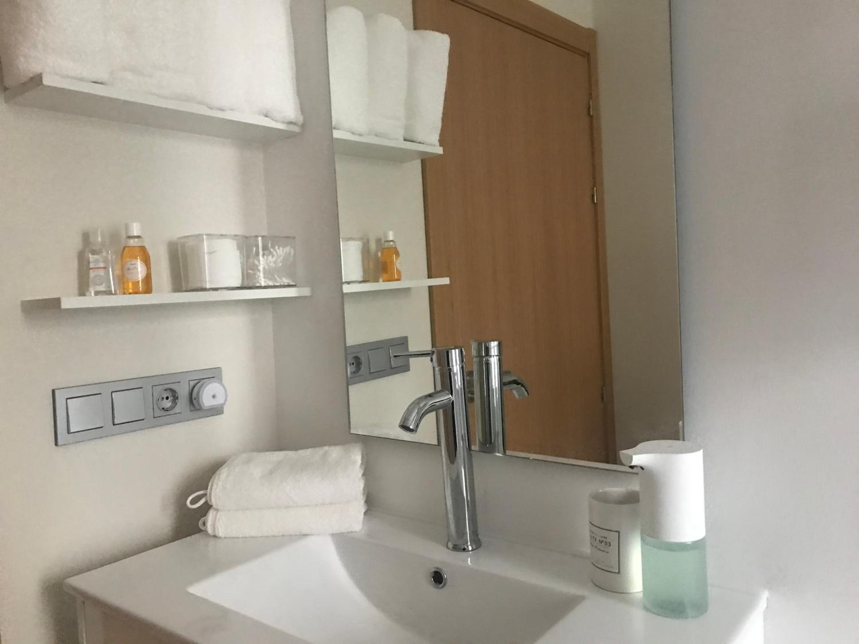 Suites Mendibil Irun view 5
