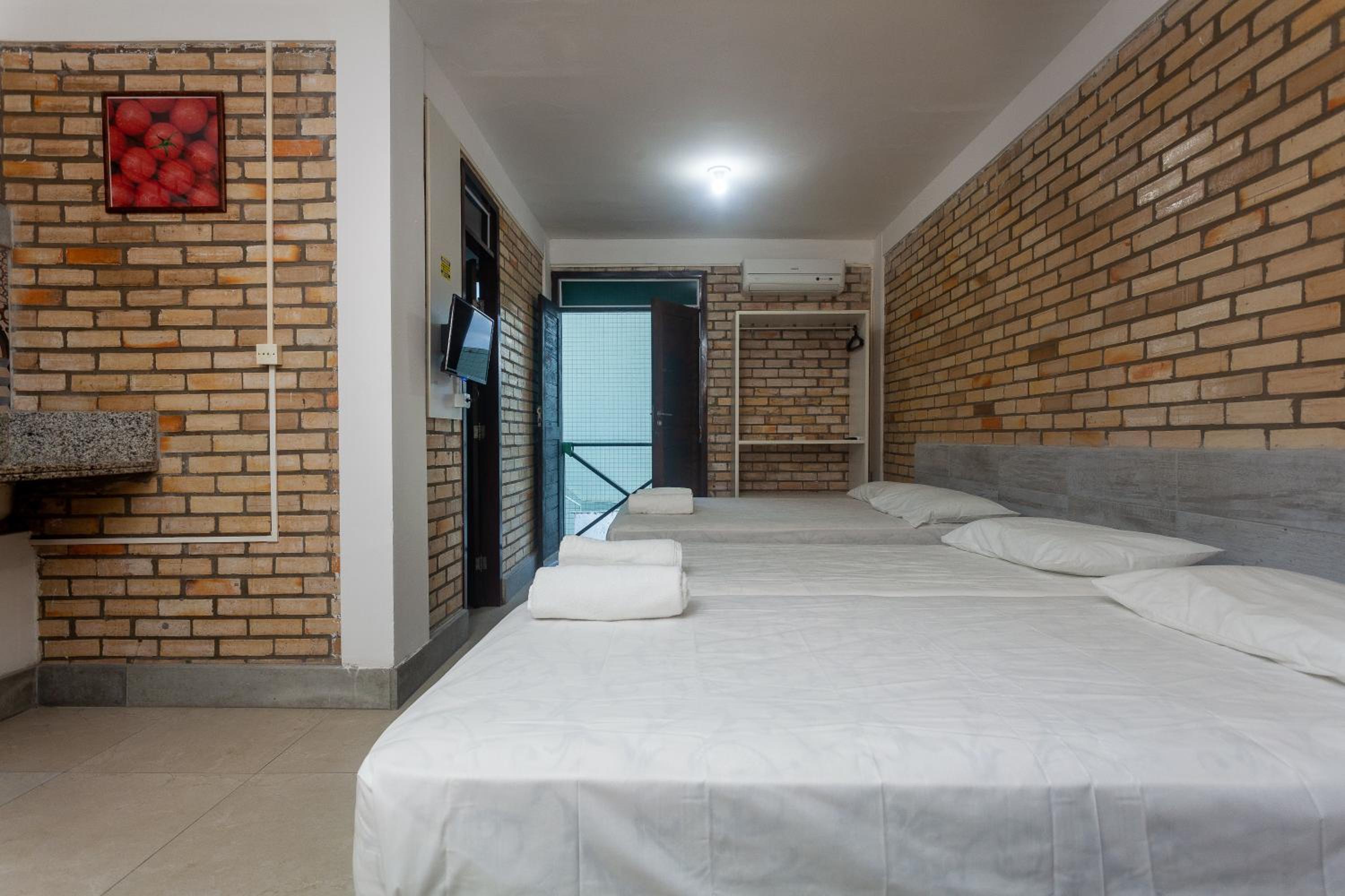 Economy Flat