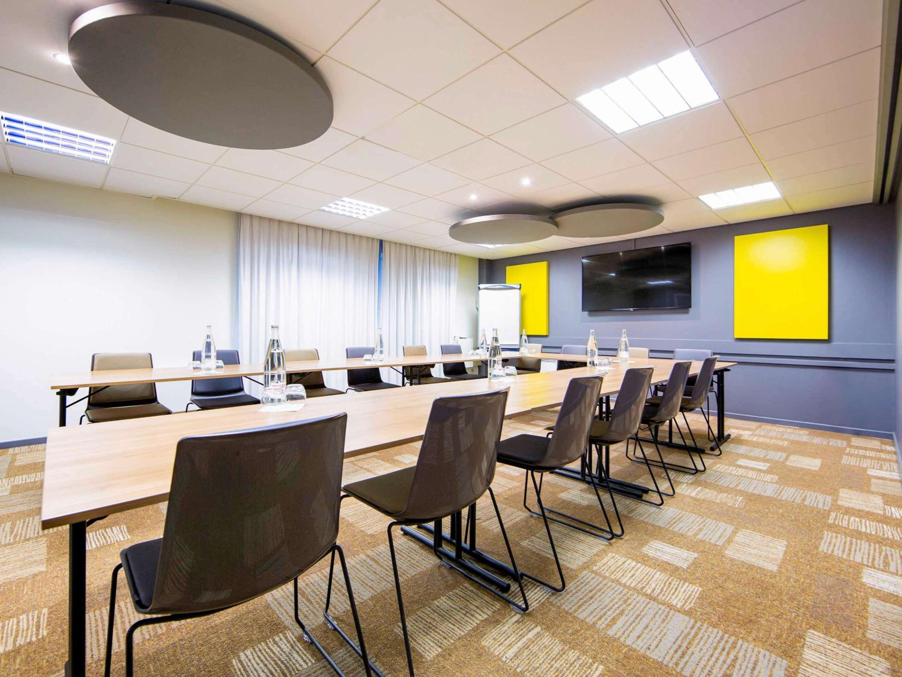 Mulhouse Vacations - ibis Mulhouse Centre Filature - Property Image 12