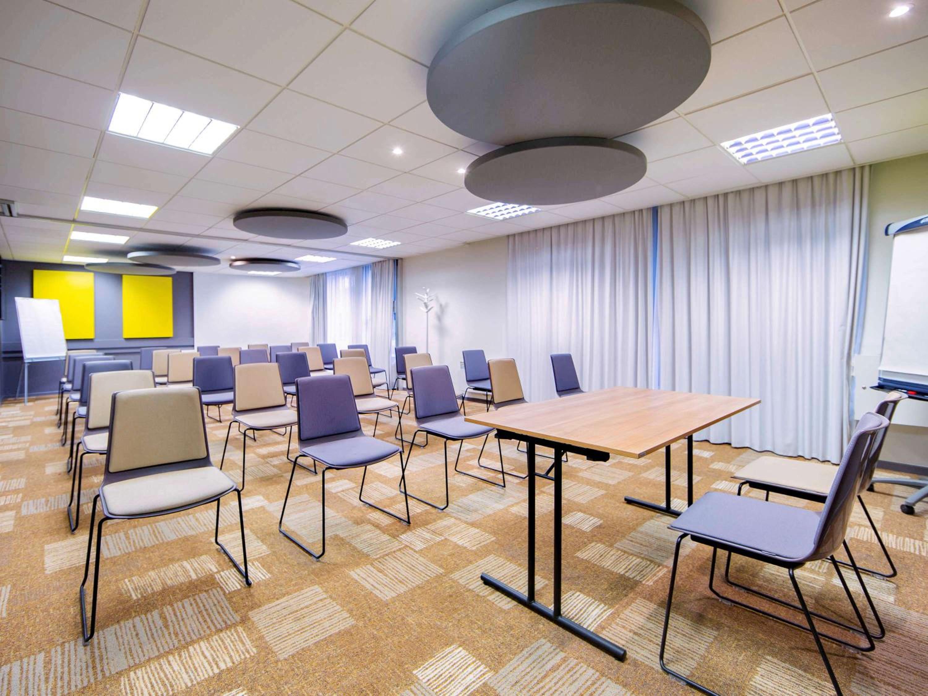 Mulhouse Vacations - ibis Mulhouse Centre Filature - Property Image 5