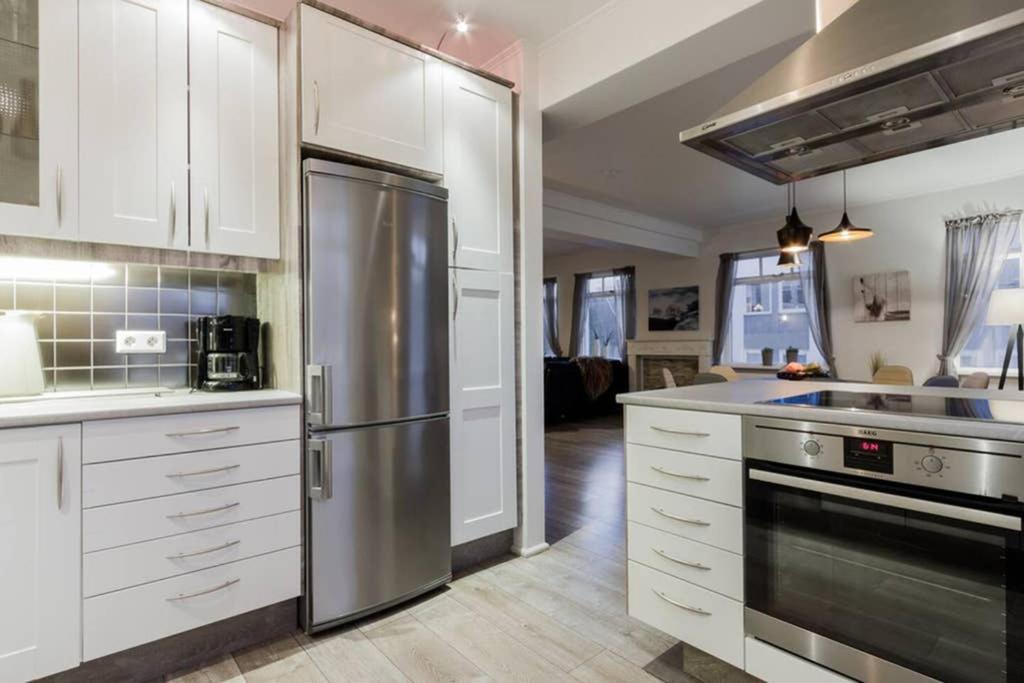 Superb central location, no car needed - Spacious
