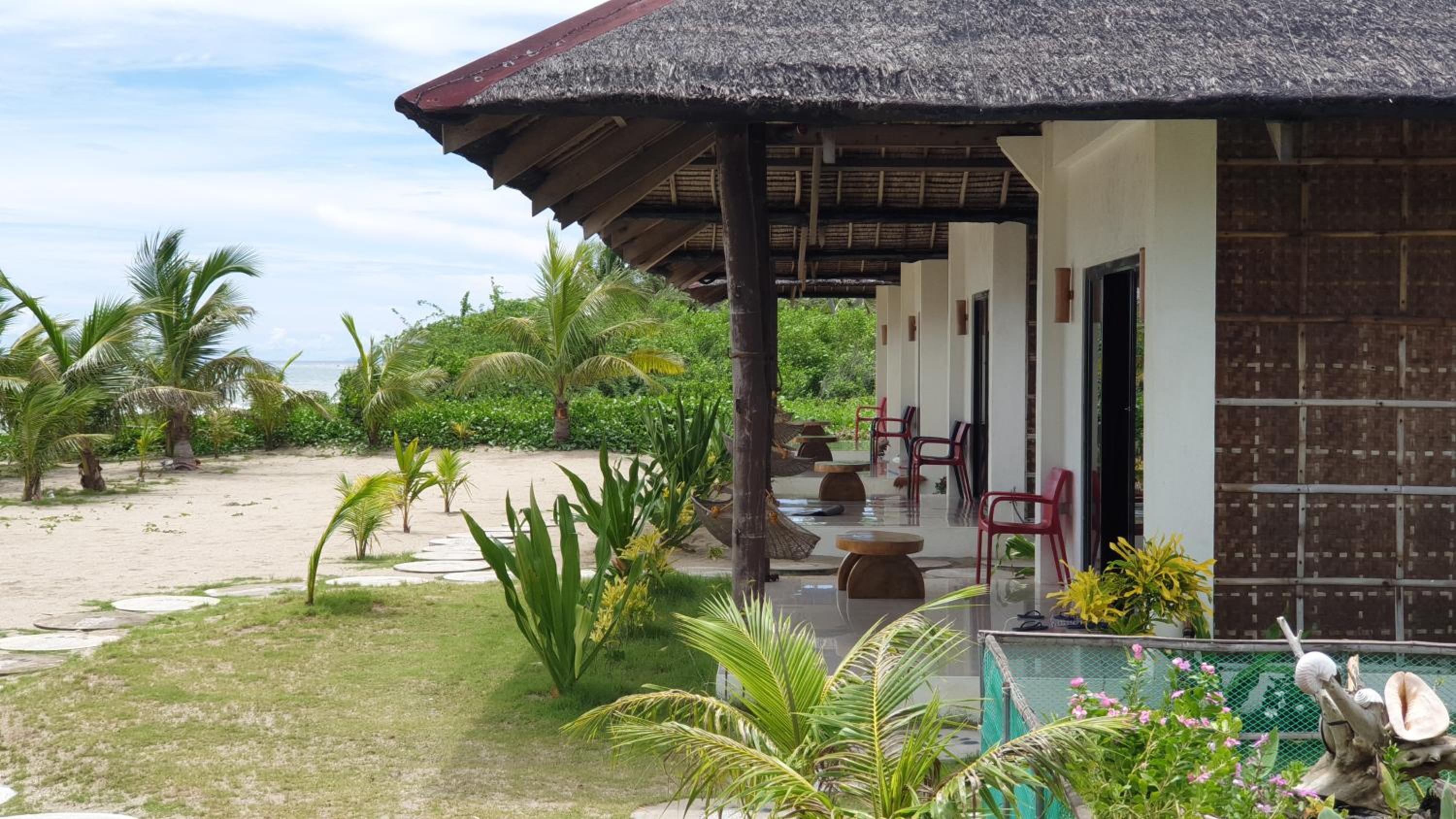 Footprints Beach Resort