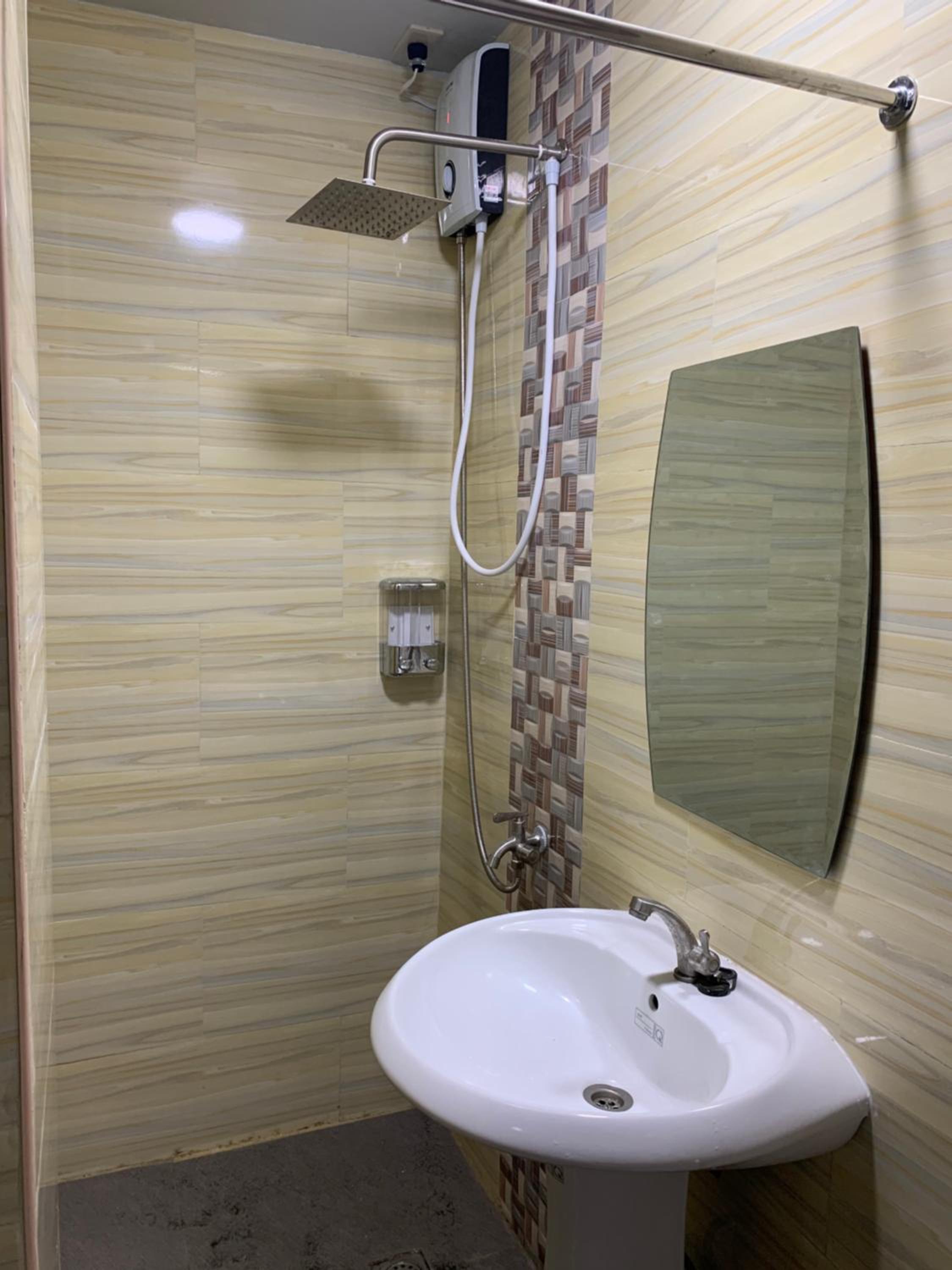 Beinte Singko de Marso Apartments