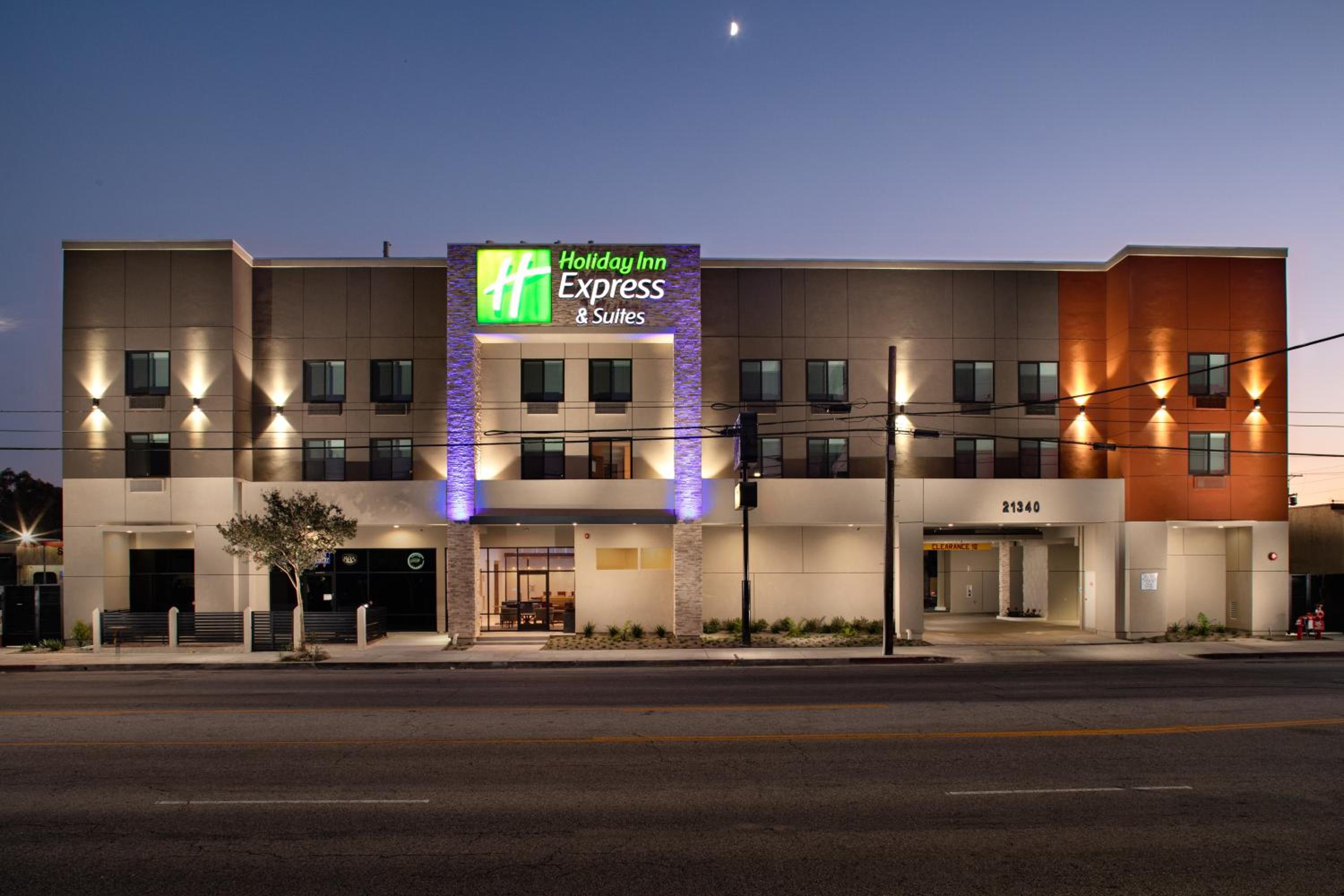 Holiday Inn Express Suites Chatsworth, an IHG Hotel - Property Image 52