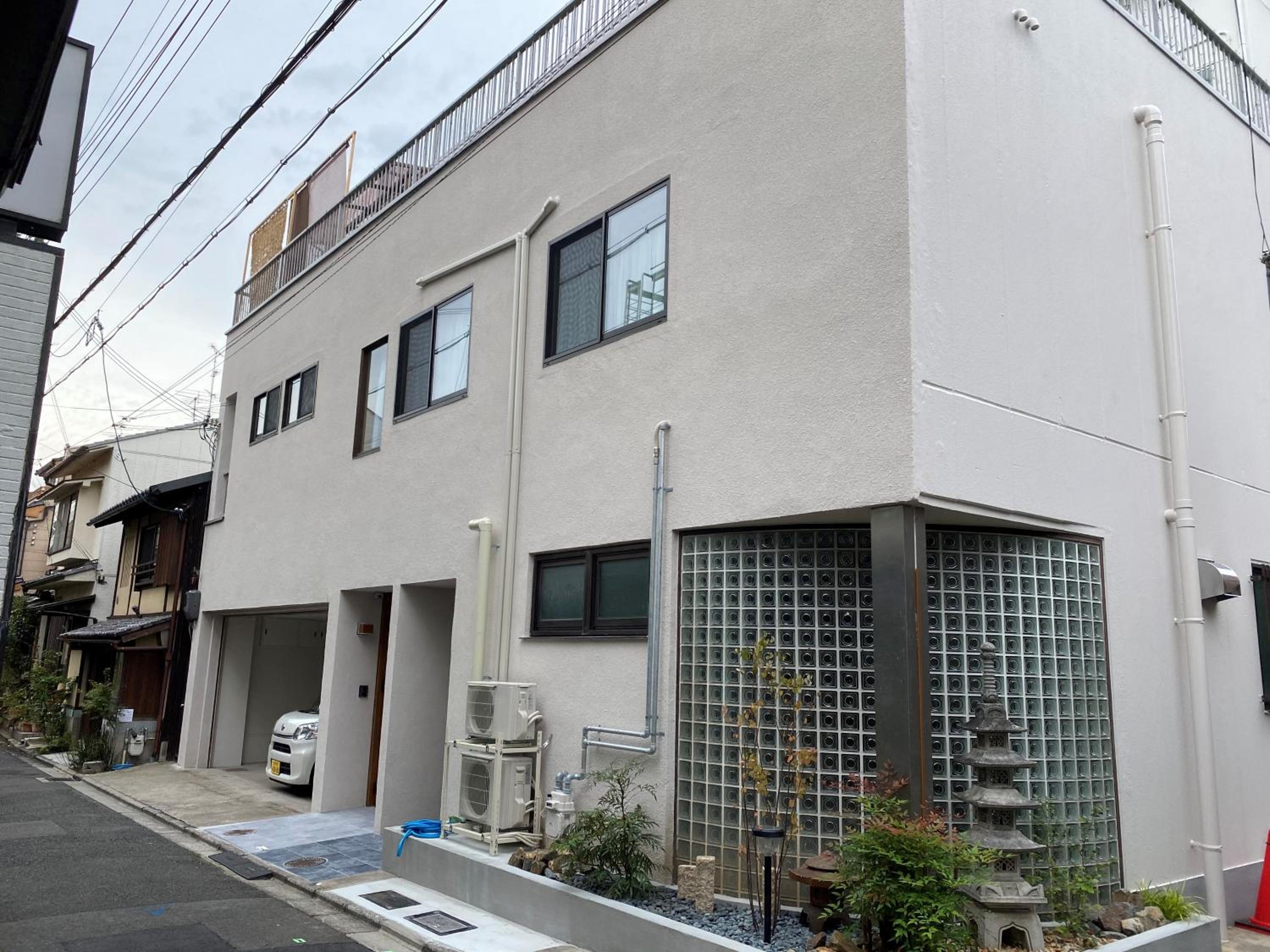 Platinum Yasaka