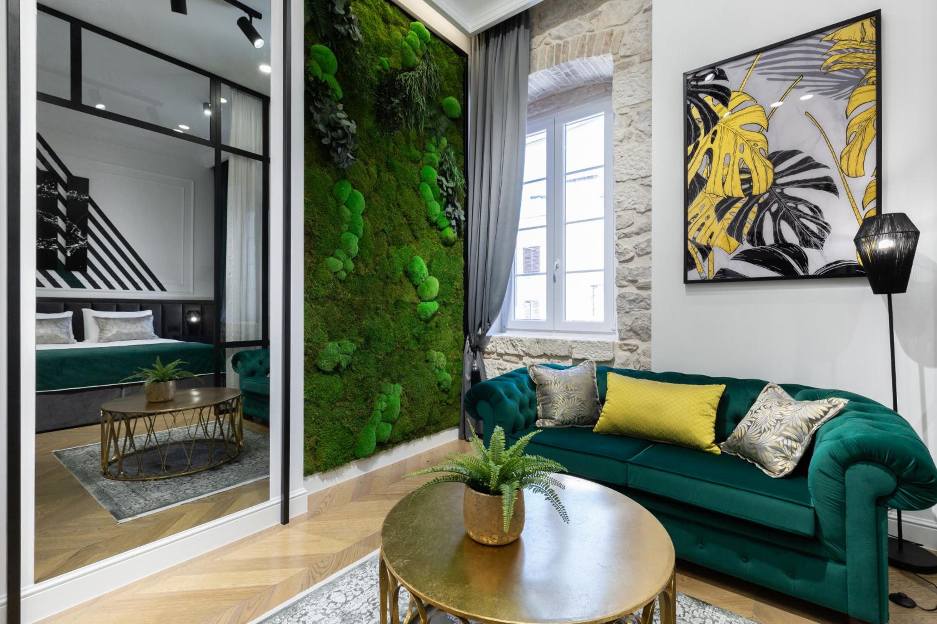 DeZign Superior Apartments & Rooms