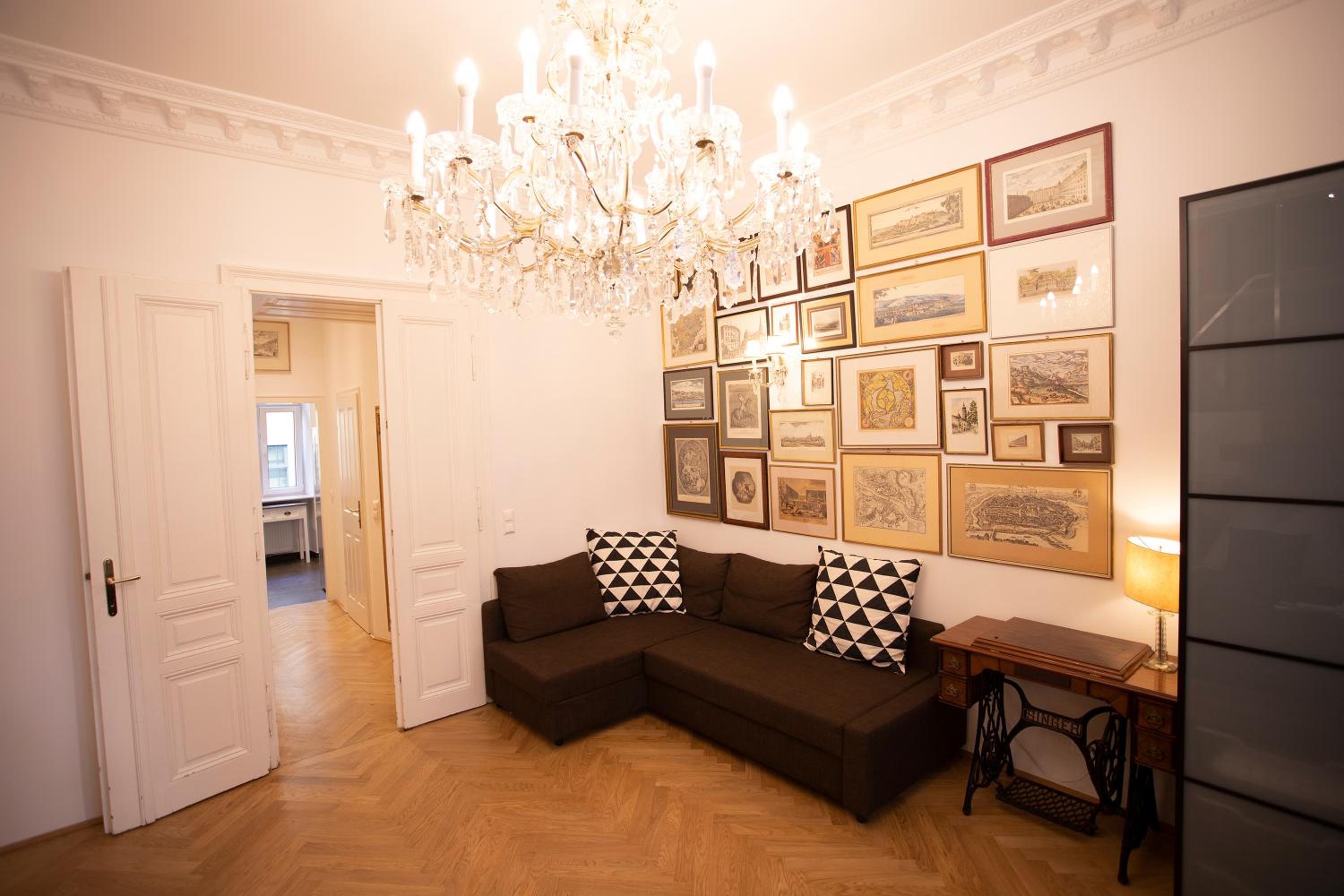 7th HEAVEN Vienna Center Apartments