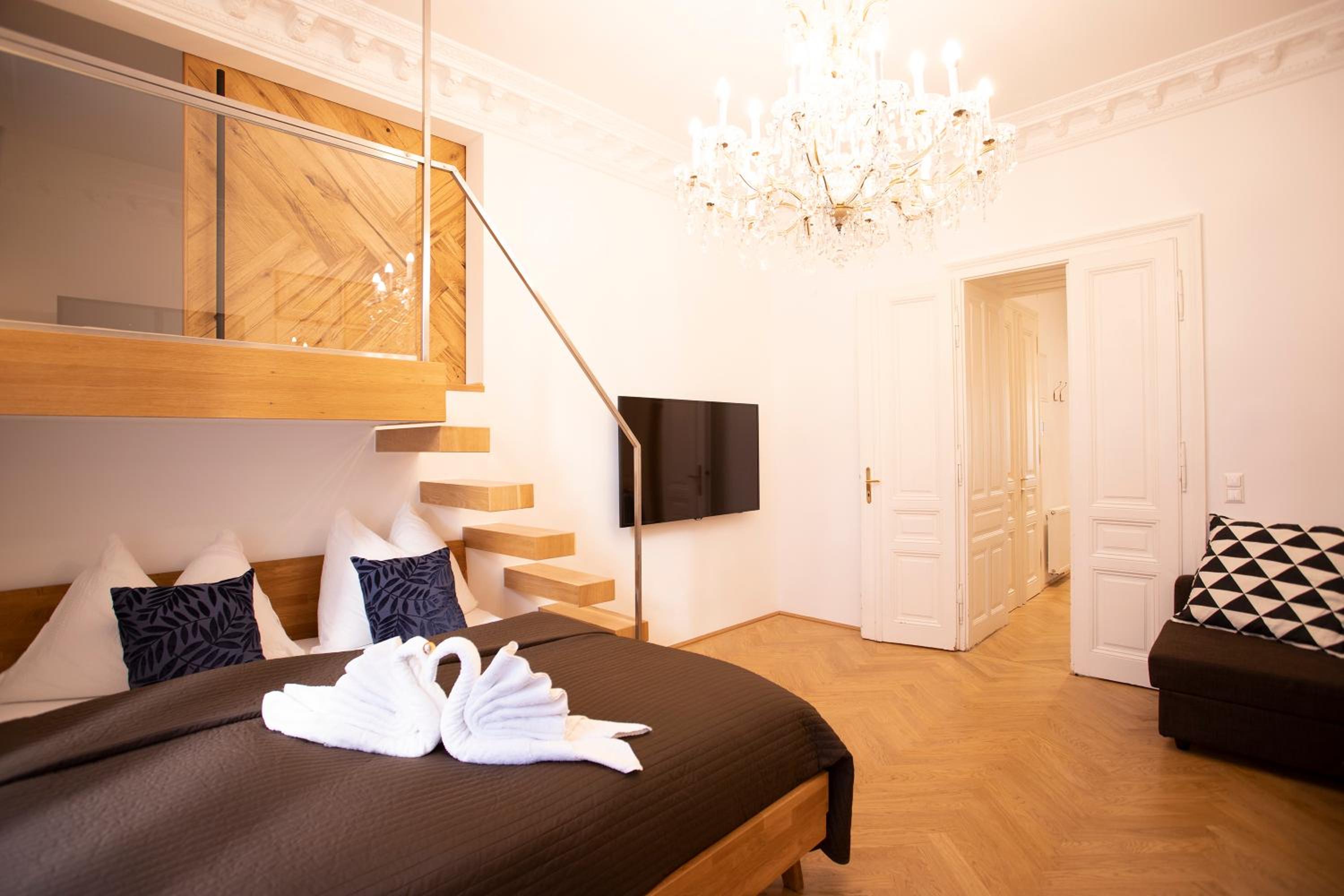 7th HEAVEN Vienna Center Apartments