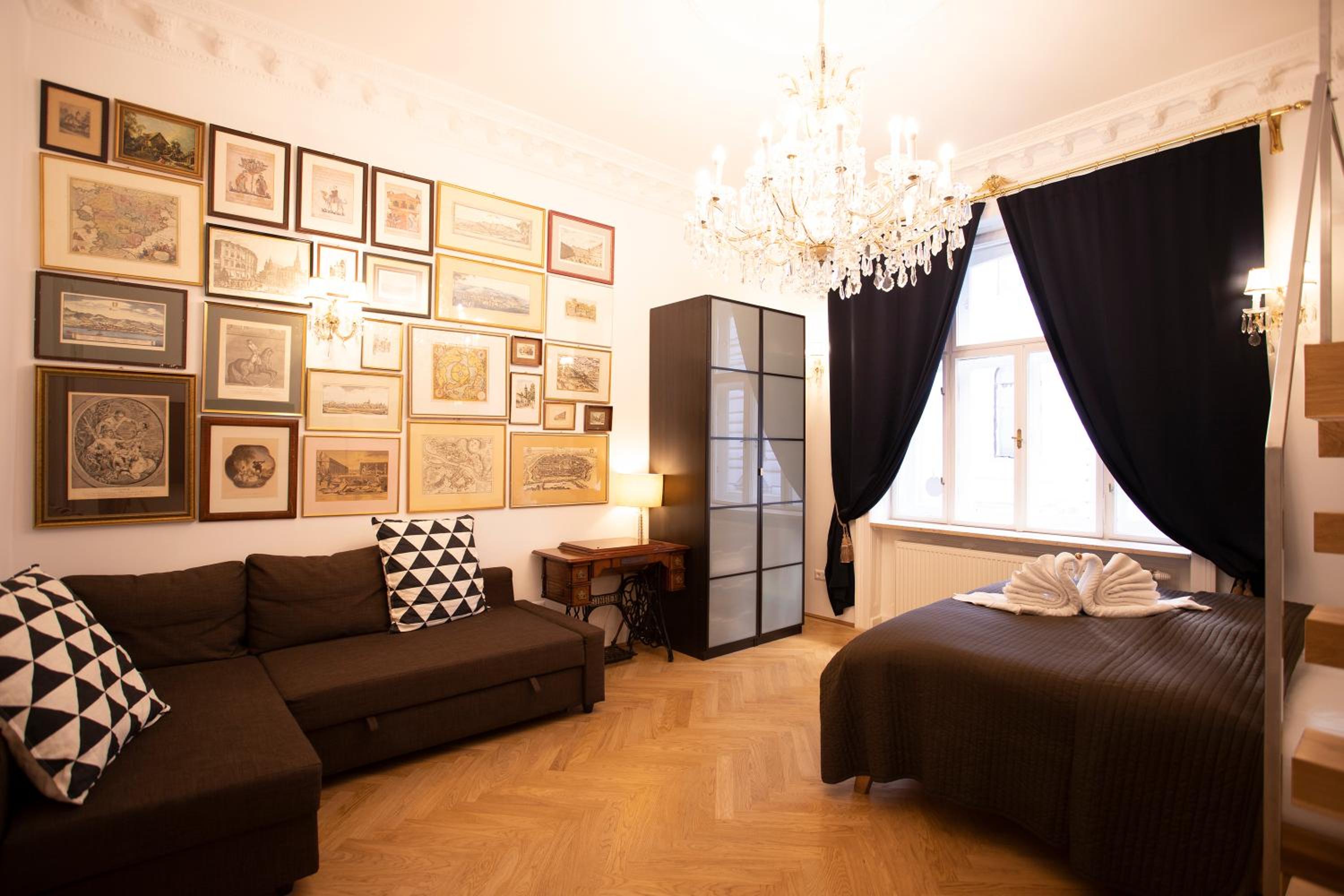 7th HEAVEN Vienna Center Apartments