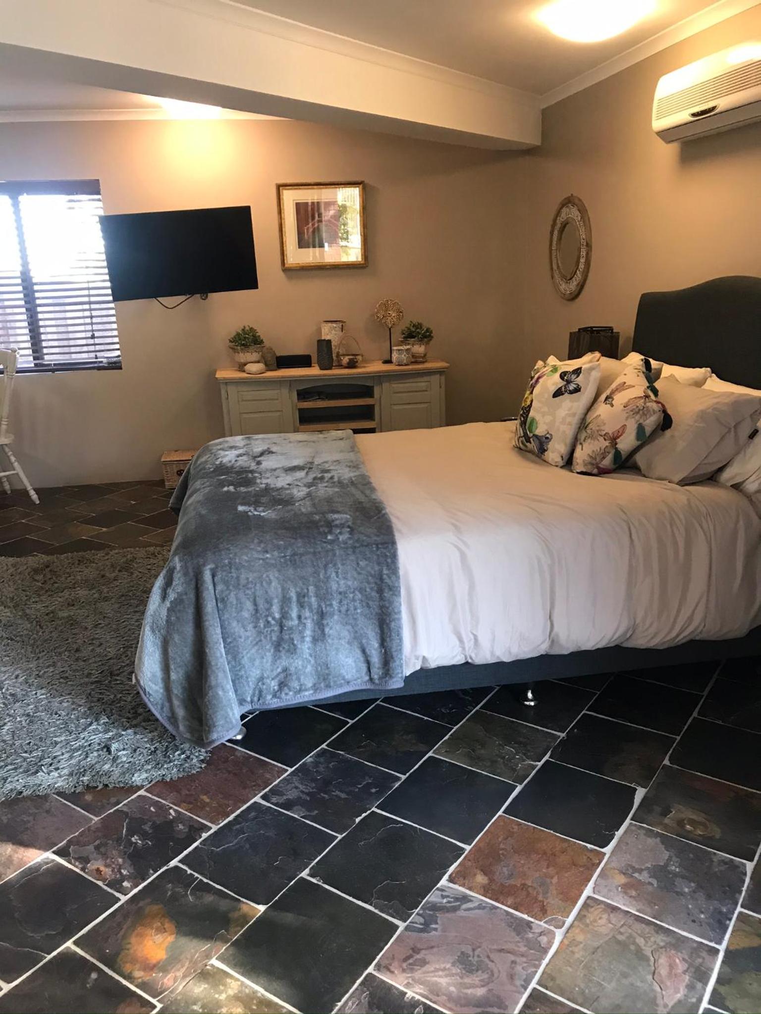 Robinson Retreat