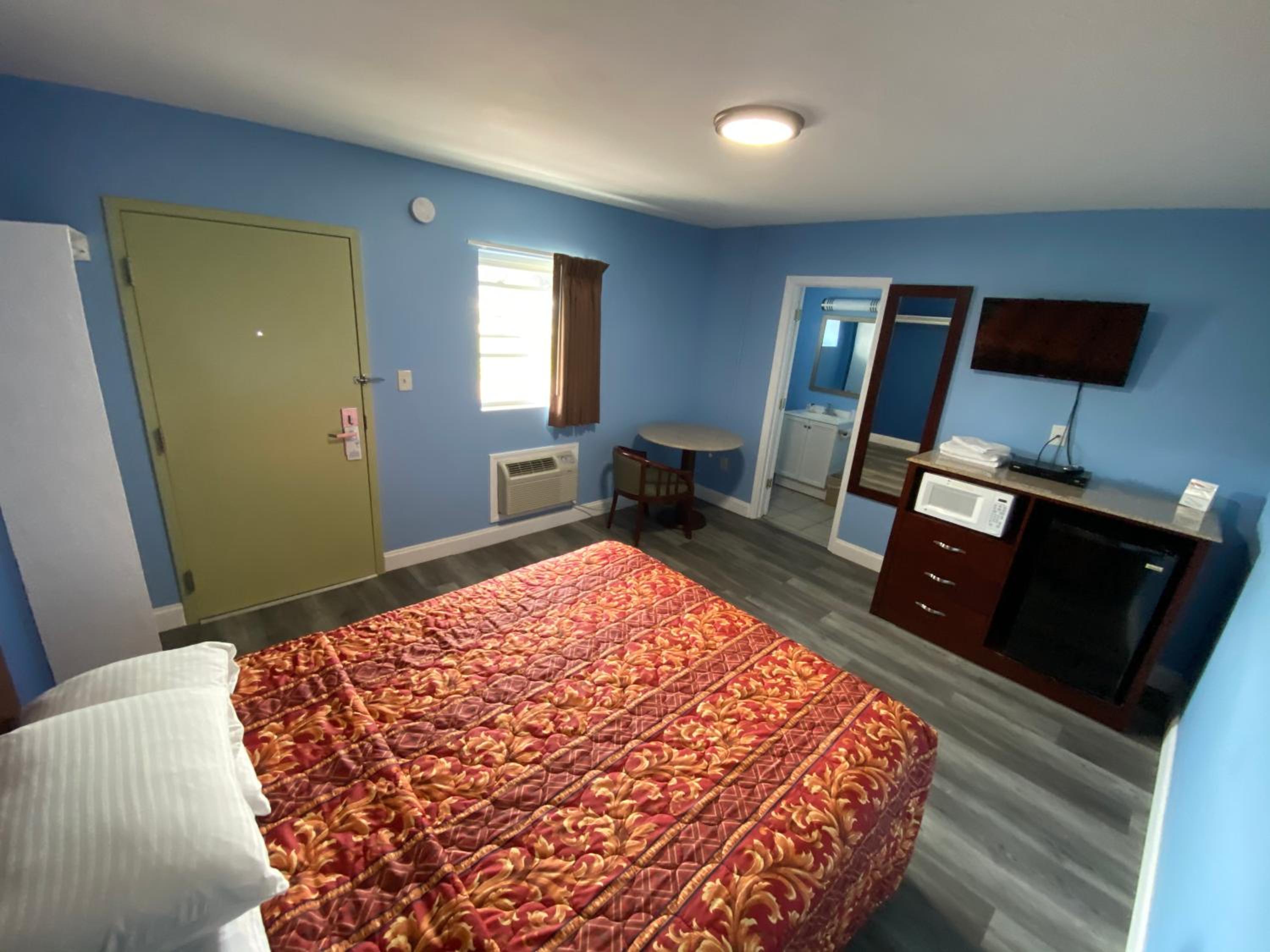 Red Carpet Inn & Suites Wrightstown