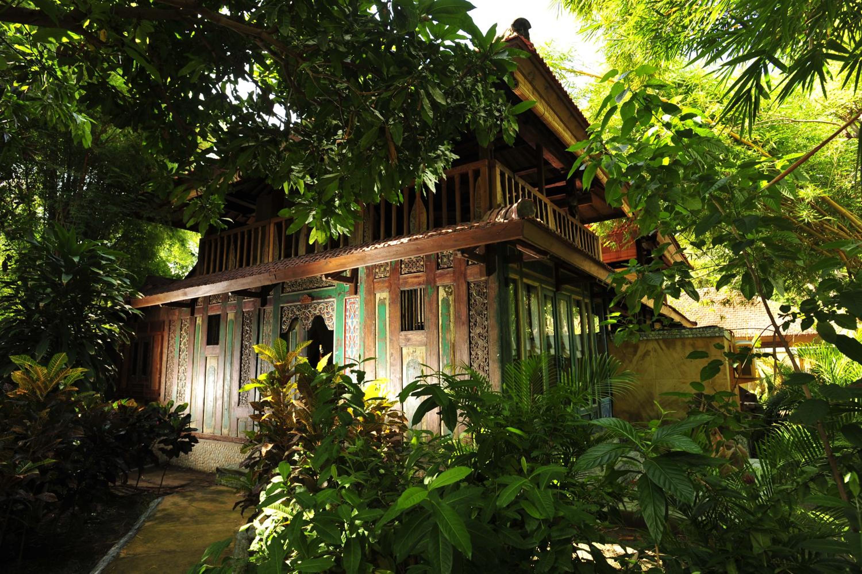 Hotel Pondok Sari Beach & SPA Resort