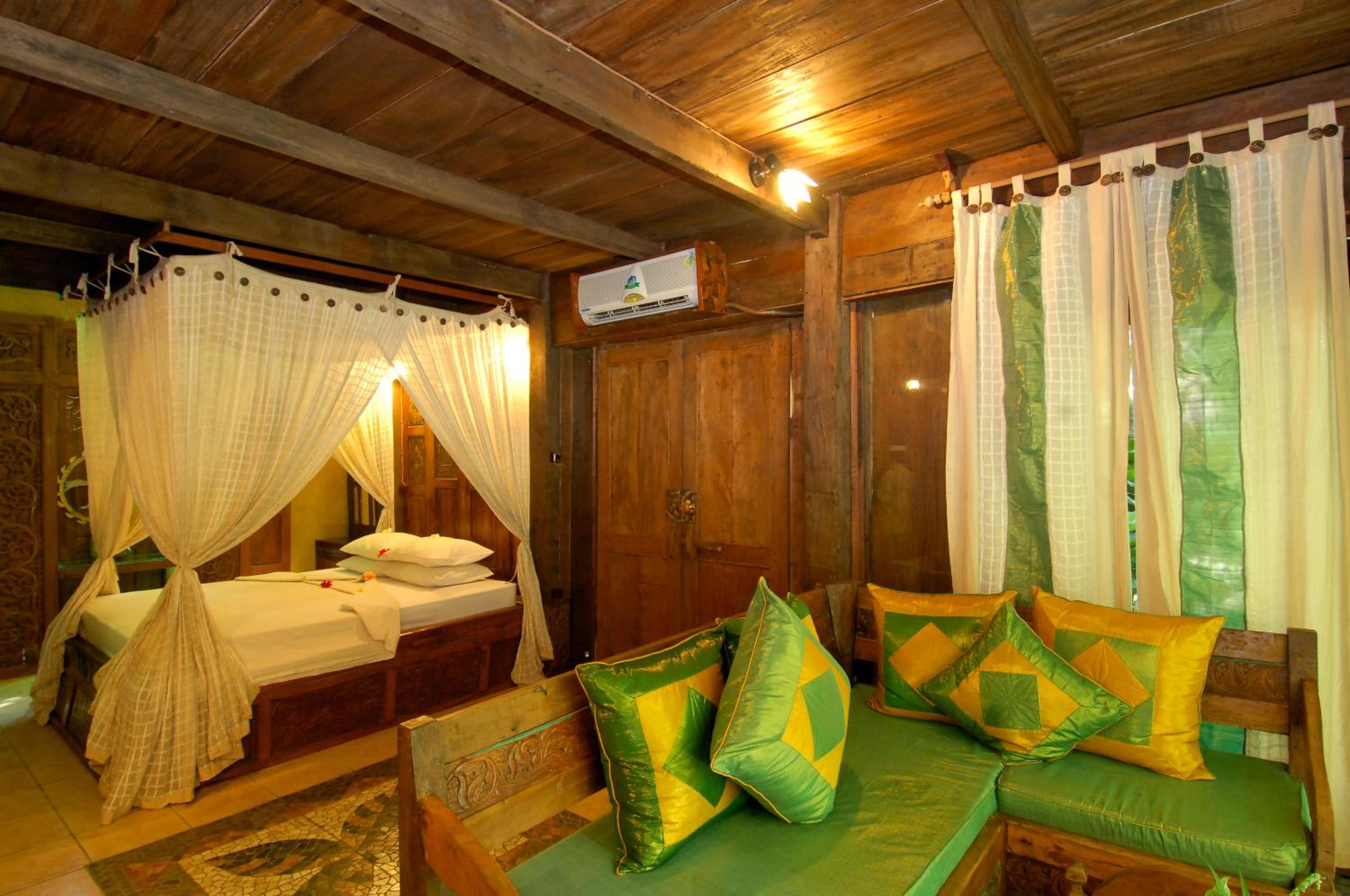 Hotel Pondok Sari Beach & SPA Resort