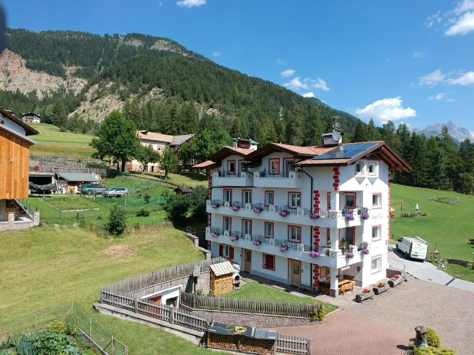 Ciasa Weiss view 2