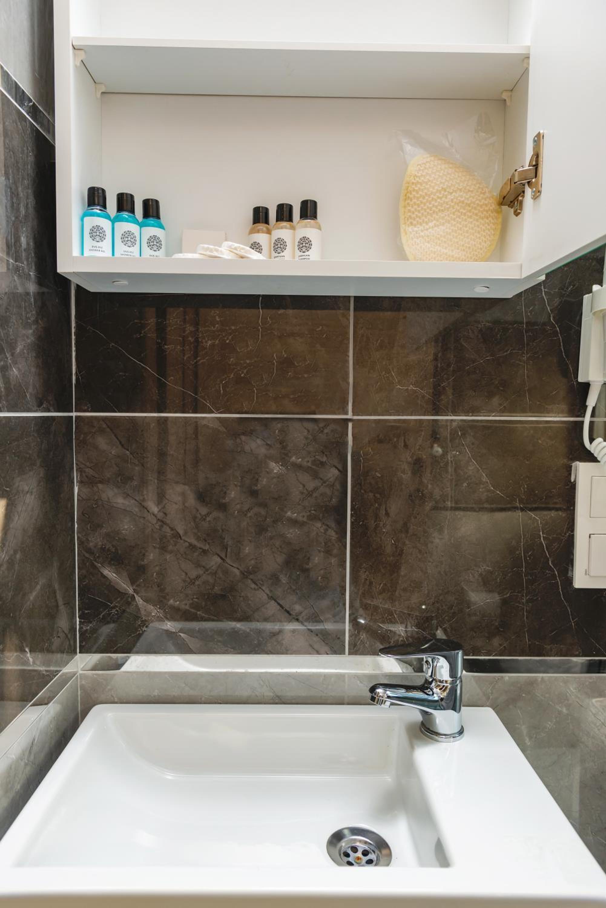 Gloria Suites Old City - Image 46