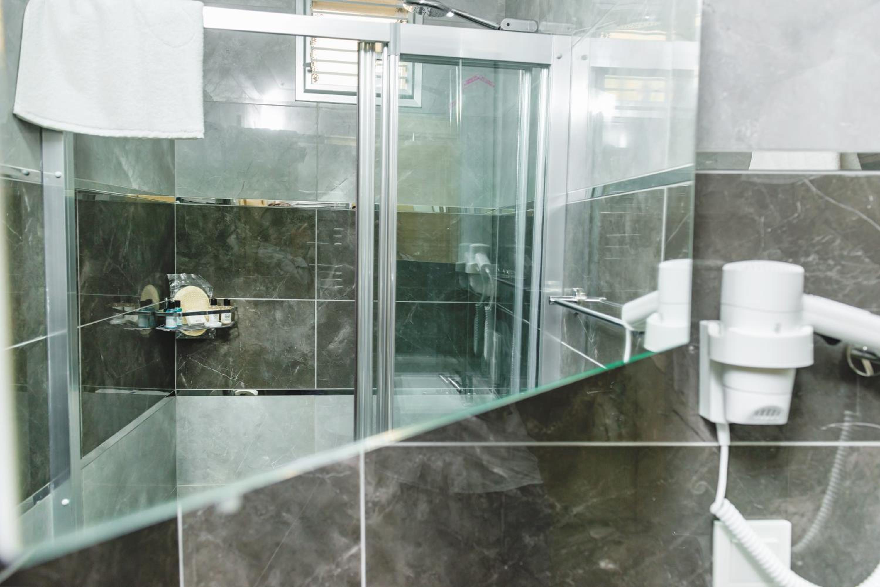 Gloria Suites Old City - Image 15