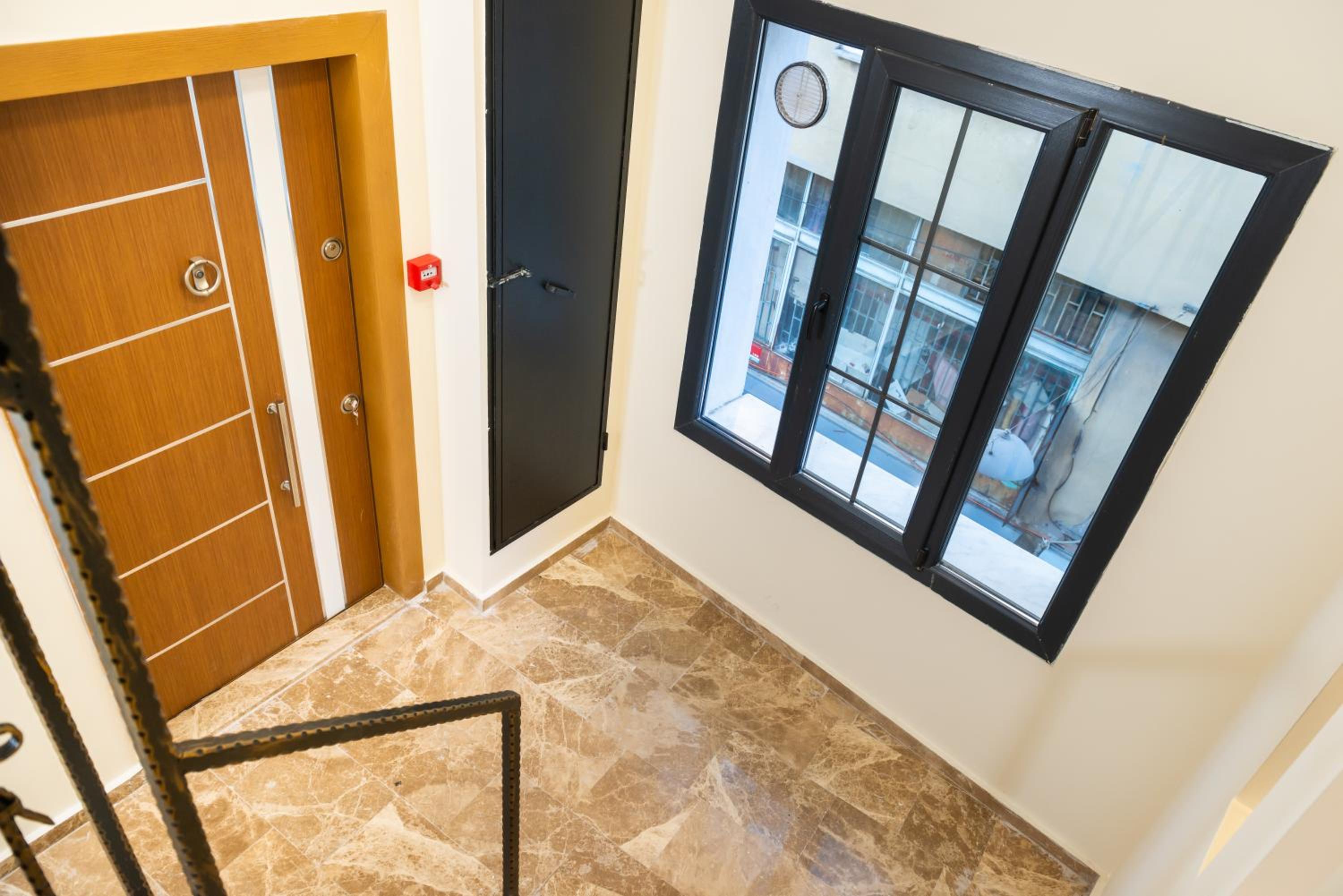 Gloria Suites Old City - Image 29