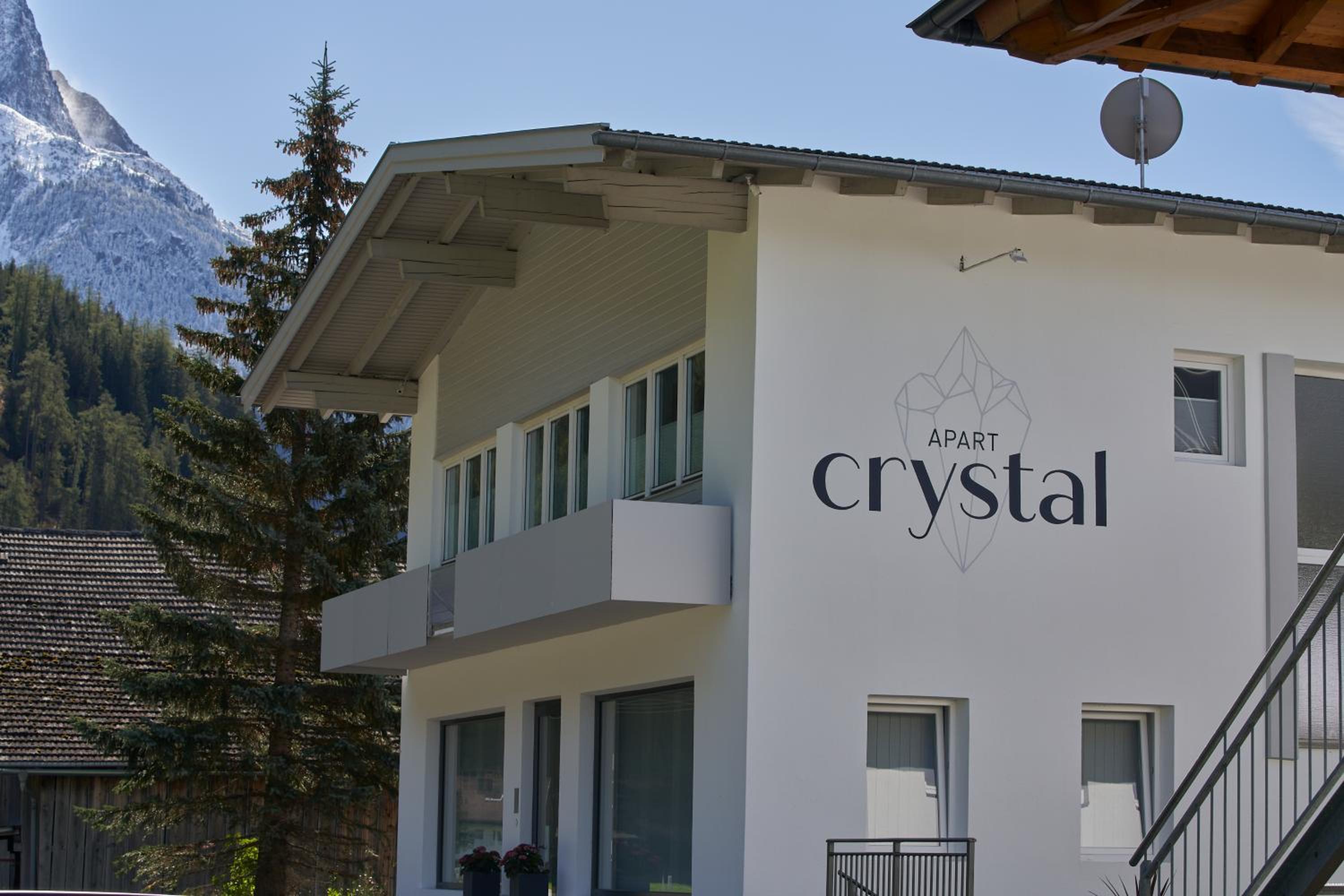 Apart Crystal view 5