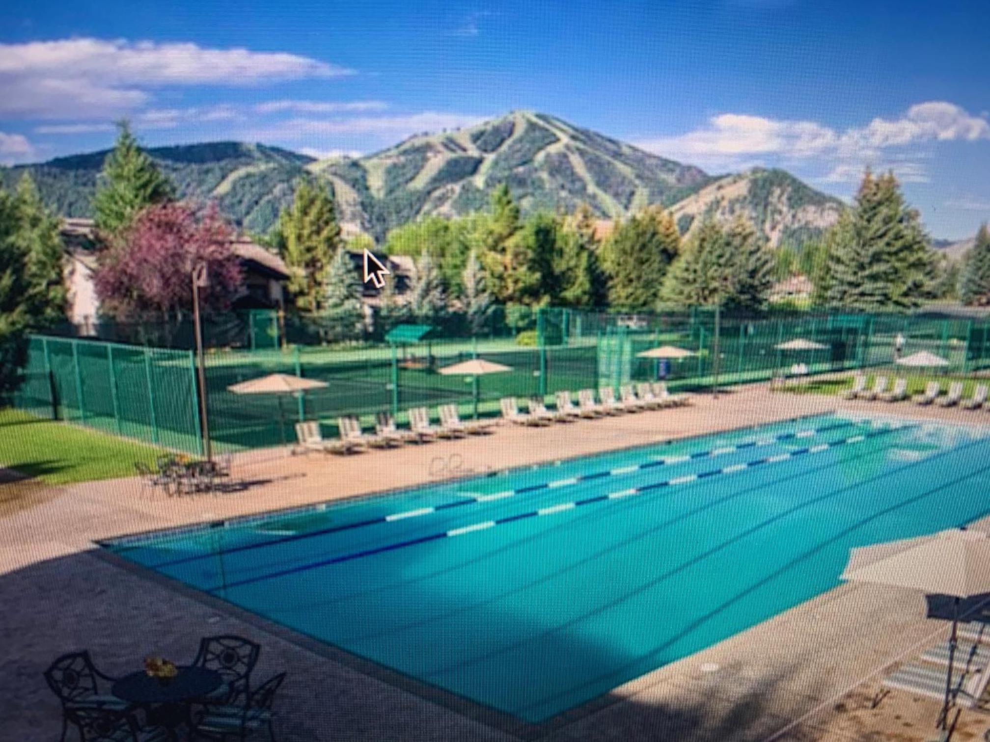 SV Wildflower Condo 3 Bed 3 Bath w SV INN pool access- No PETS! - Property Image 5