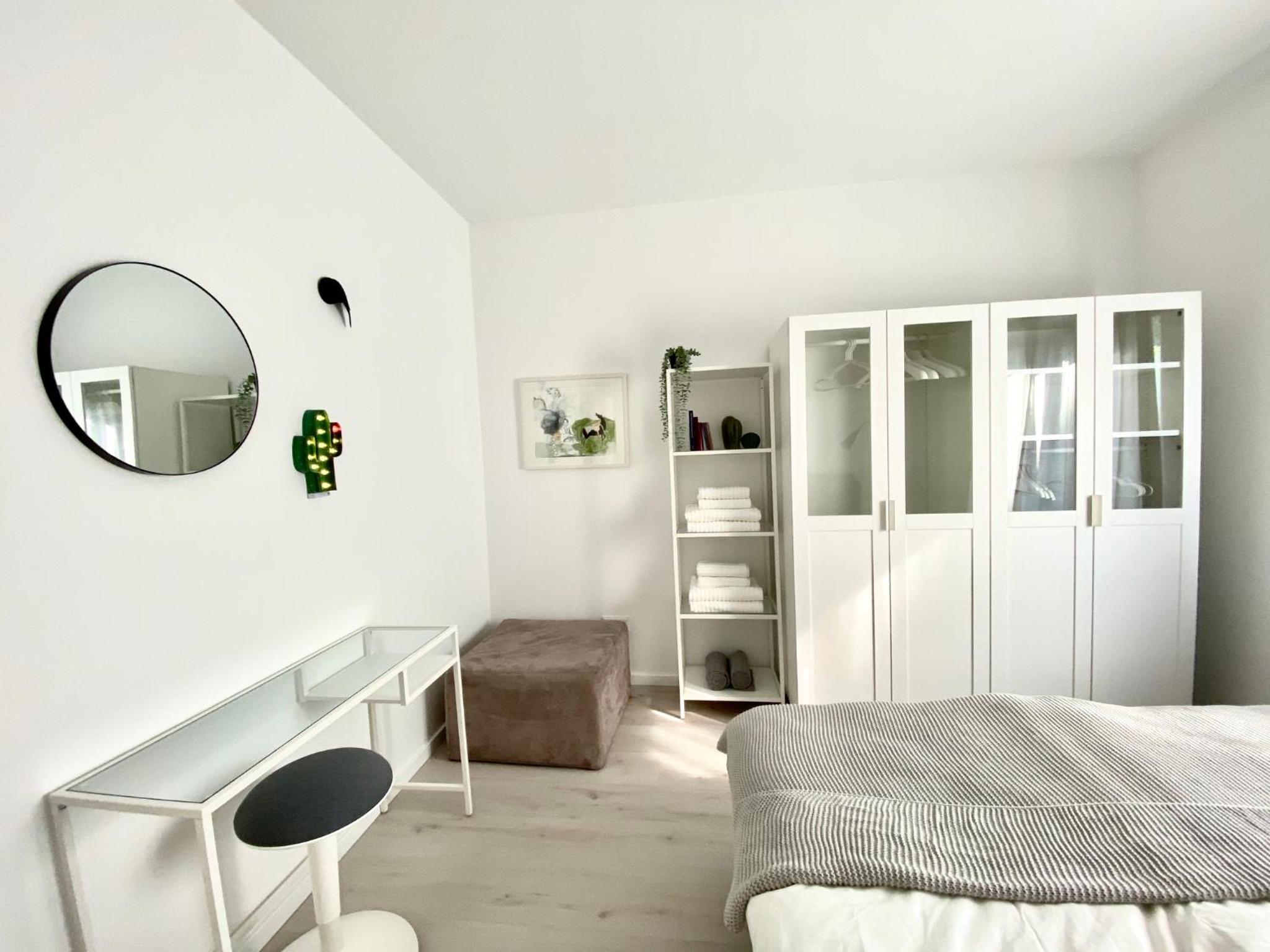 modernes Apartment, Terrasse und Garten am Lilienthalpark im Südwesten Berlins