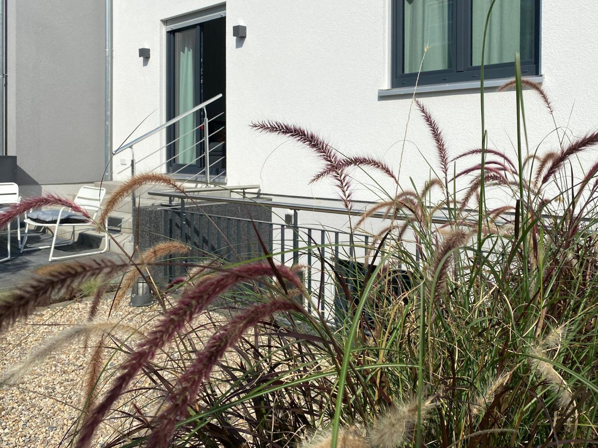 modernes Apartment, Terrasse und Garten am Lilienthalpark im Südwesten Berlins