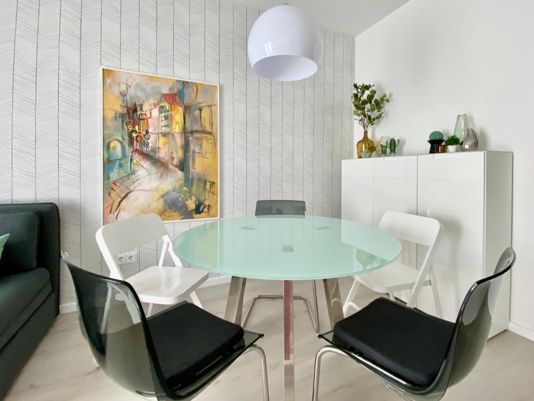 modernes Apartment, Terrasse und Garten am Lilienthalpark im Südwesten Berlins